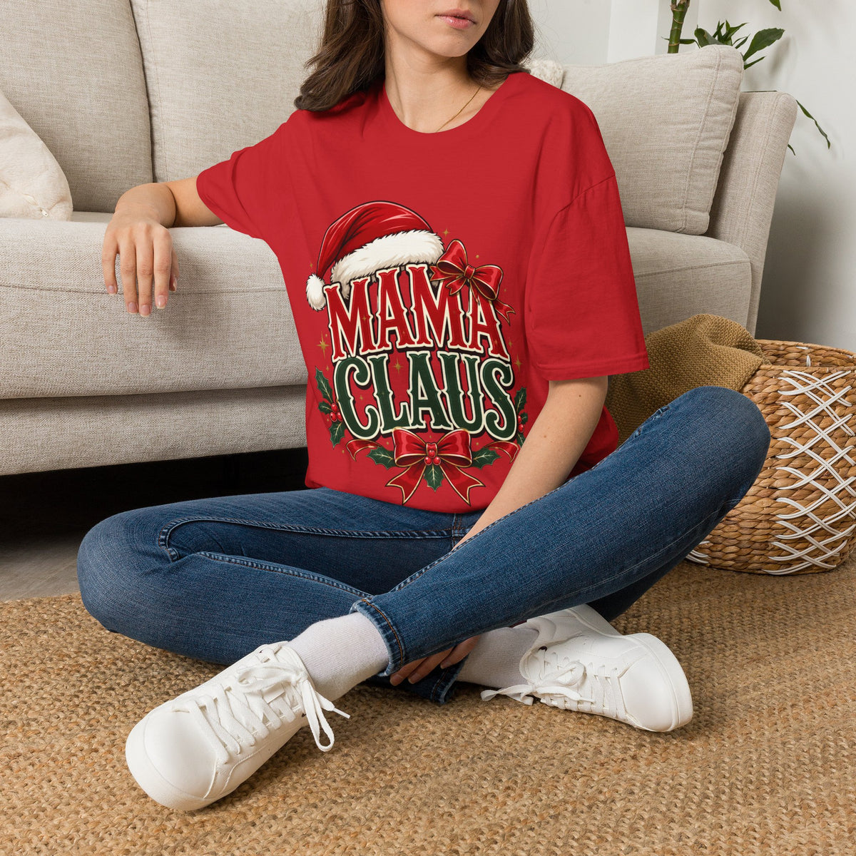 Mama Claus T-Shirt — Festive Christmas Mom Tee with Santa Hat & Bow