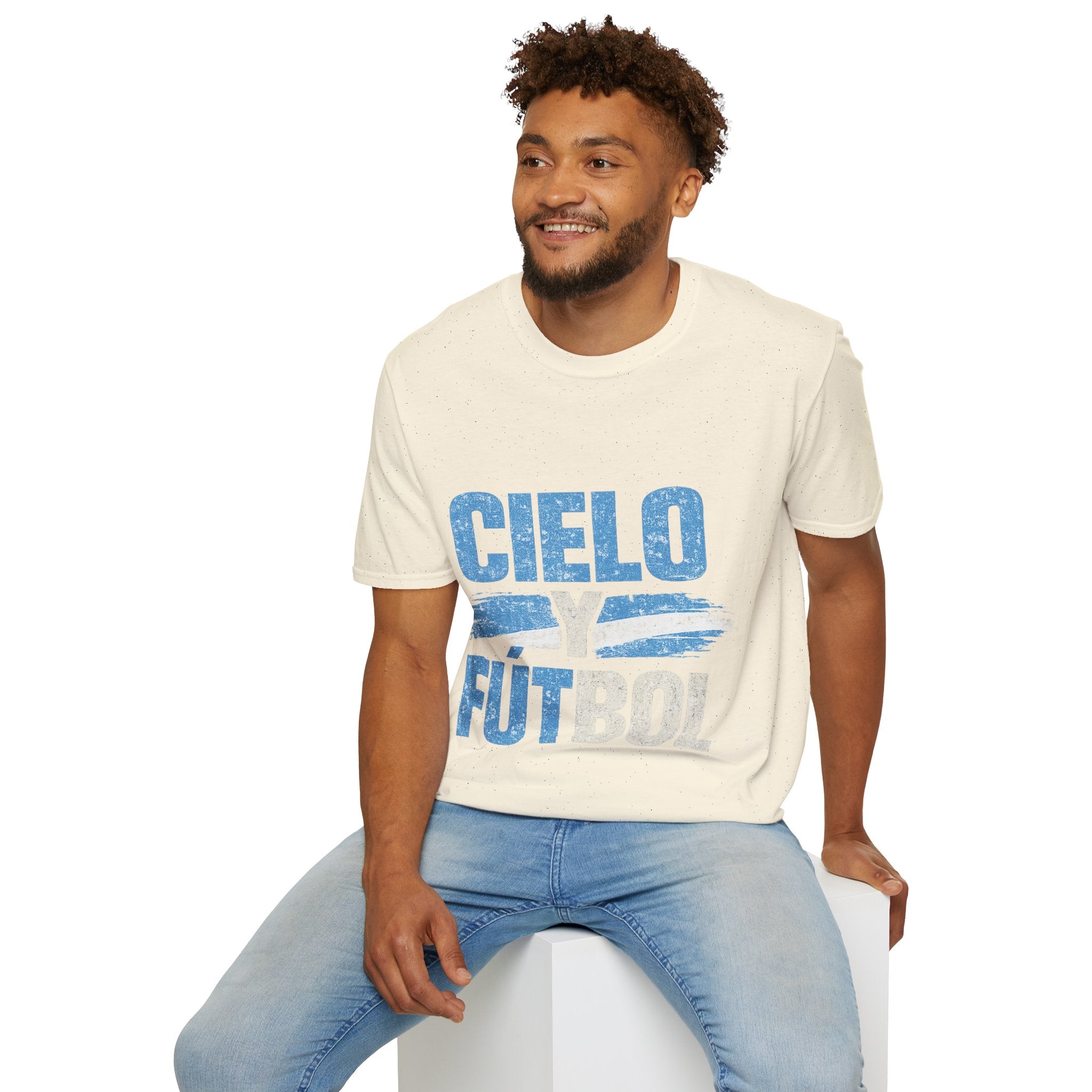 Argentina Cielo Fútbol T-Shirt — Vintage Sky Blue Soccer Tee