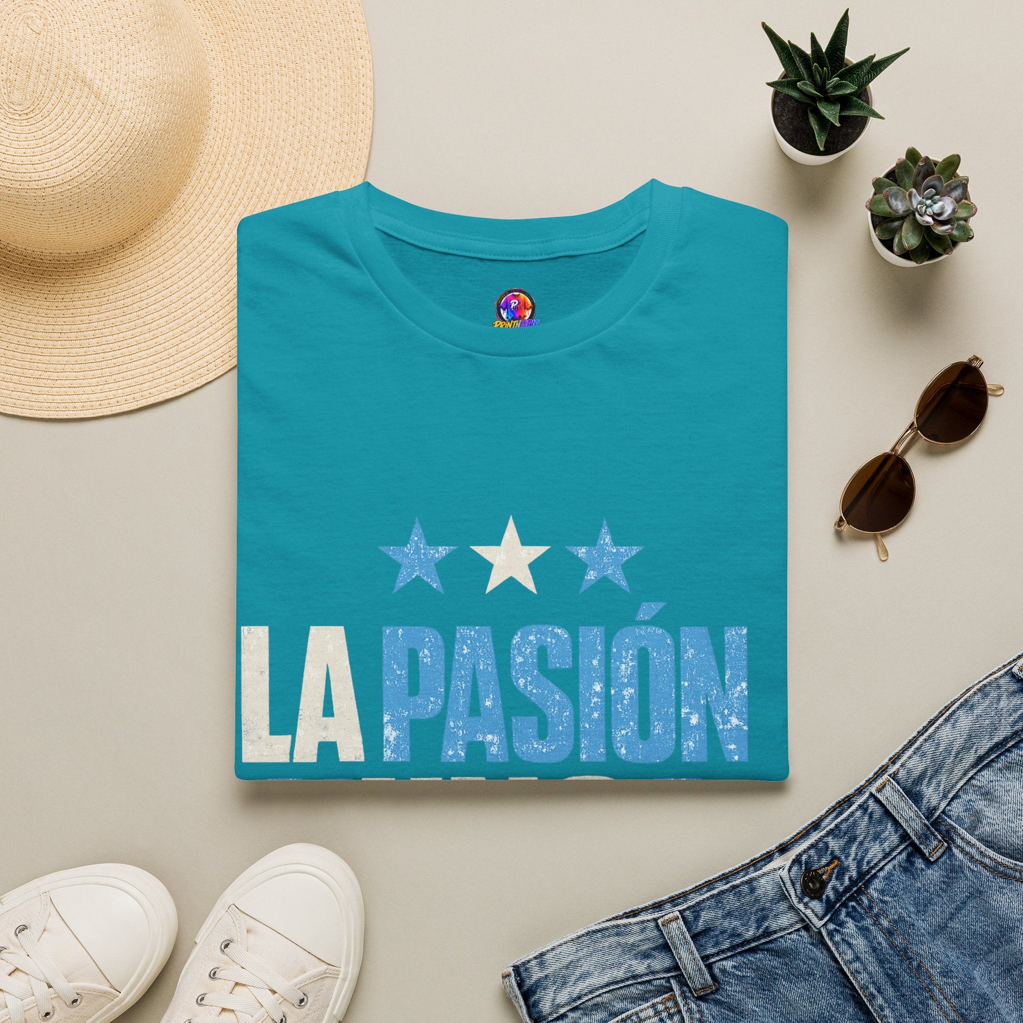 Argentina Fan Shirt La Pasión Nunca Muere T-Shirt — Spanish Pride Soccer/Fan Tee