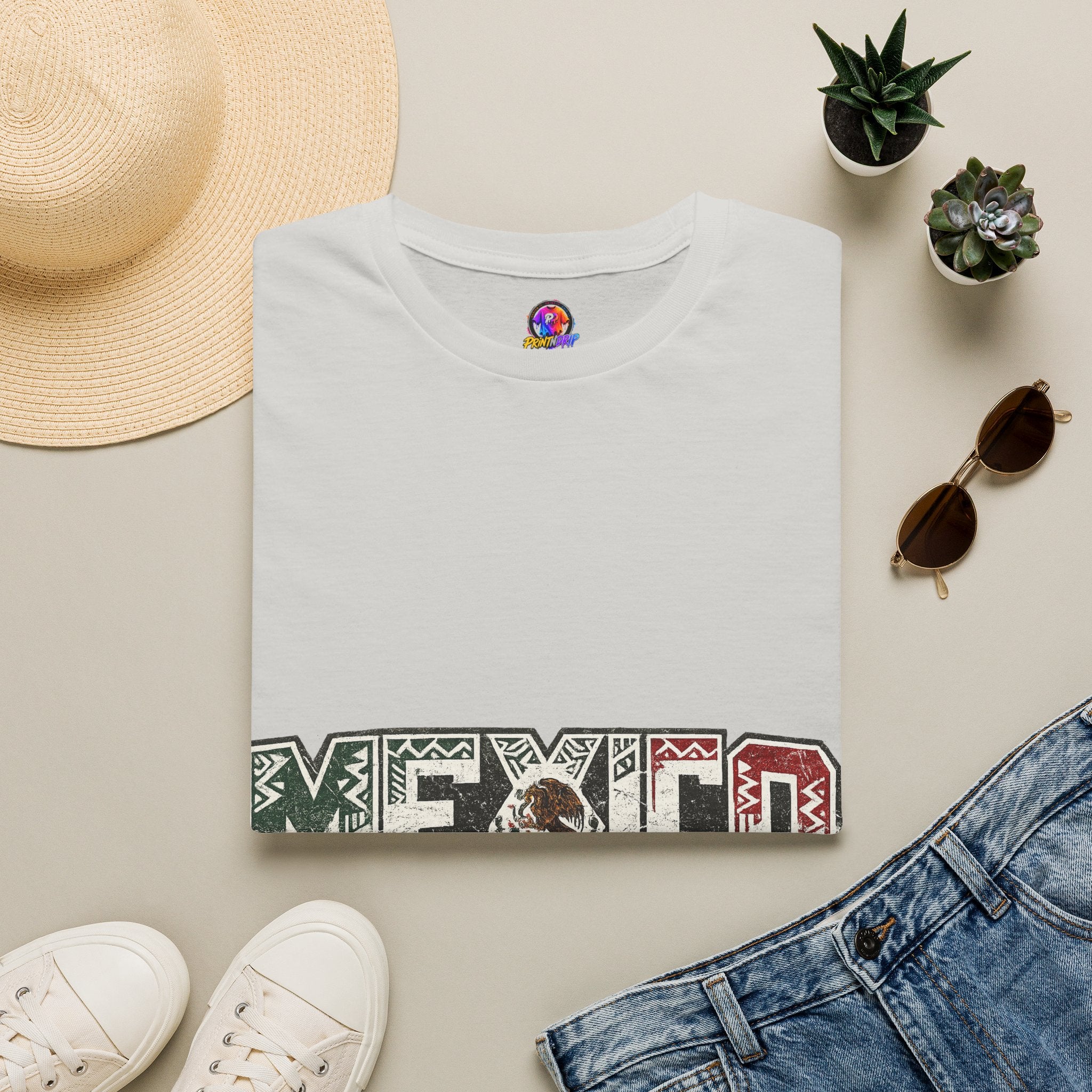 Mexico Pride Graphic T-Shirt — Retro Mexican Flag Design