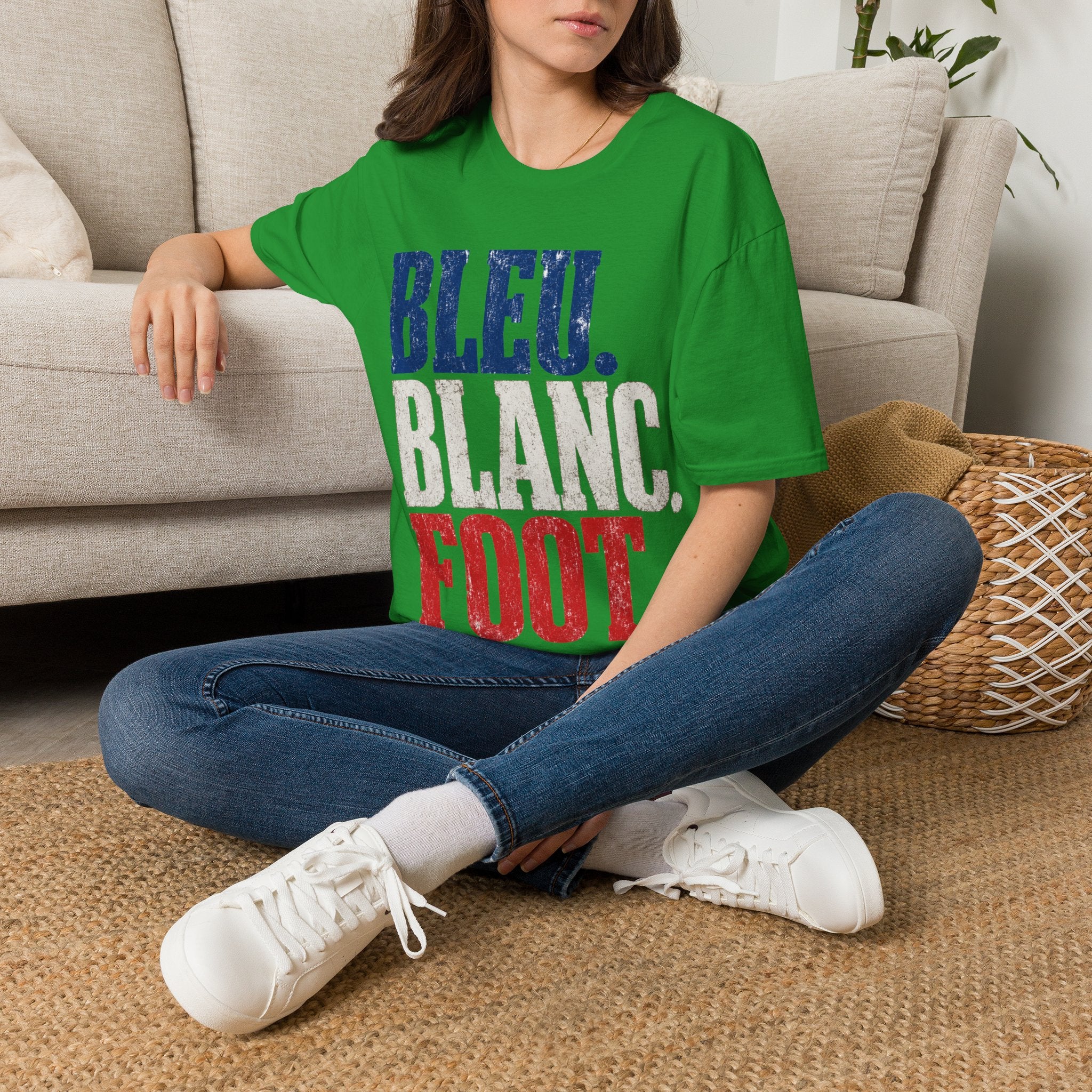 France T-Shirt — Bleu Blanc Foot Vintage French Flag Soccer Graphic Tee