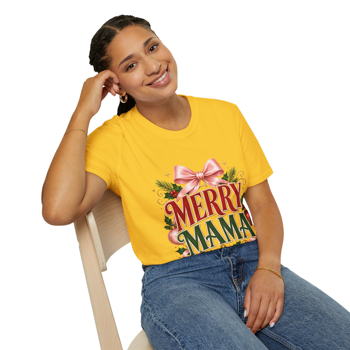 Merry Mama Christmas T-Shirt — Festive Bow & Holiday Greenery Tee