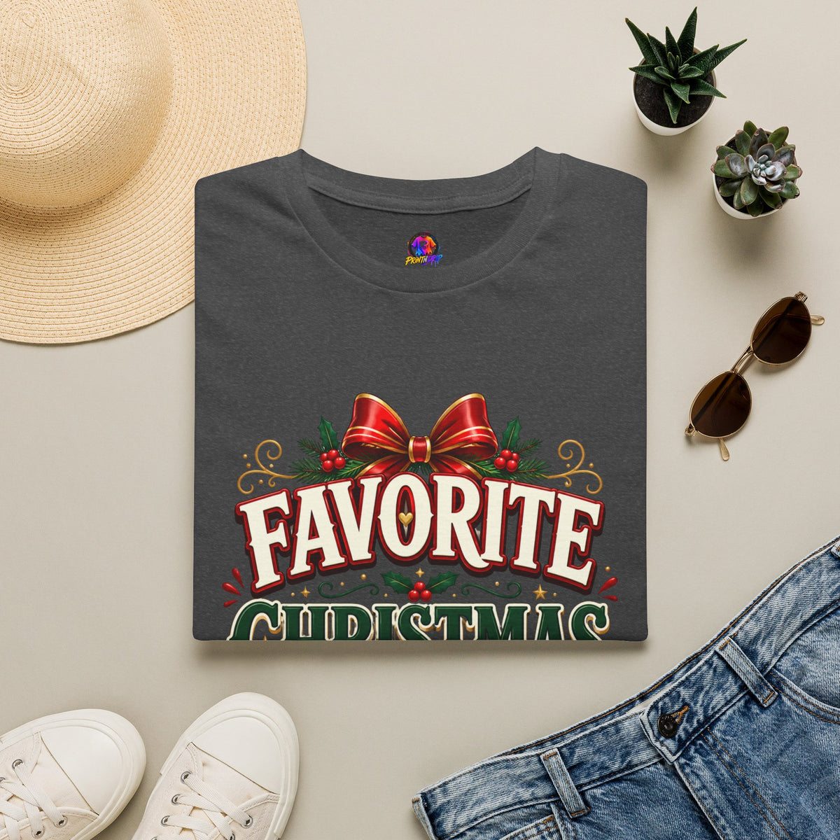 Favorite Christmas Aunt T-Shirt — Festive Holiday Auntie Tee with Bow & Holly