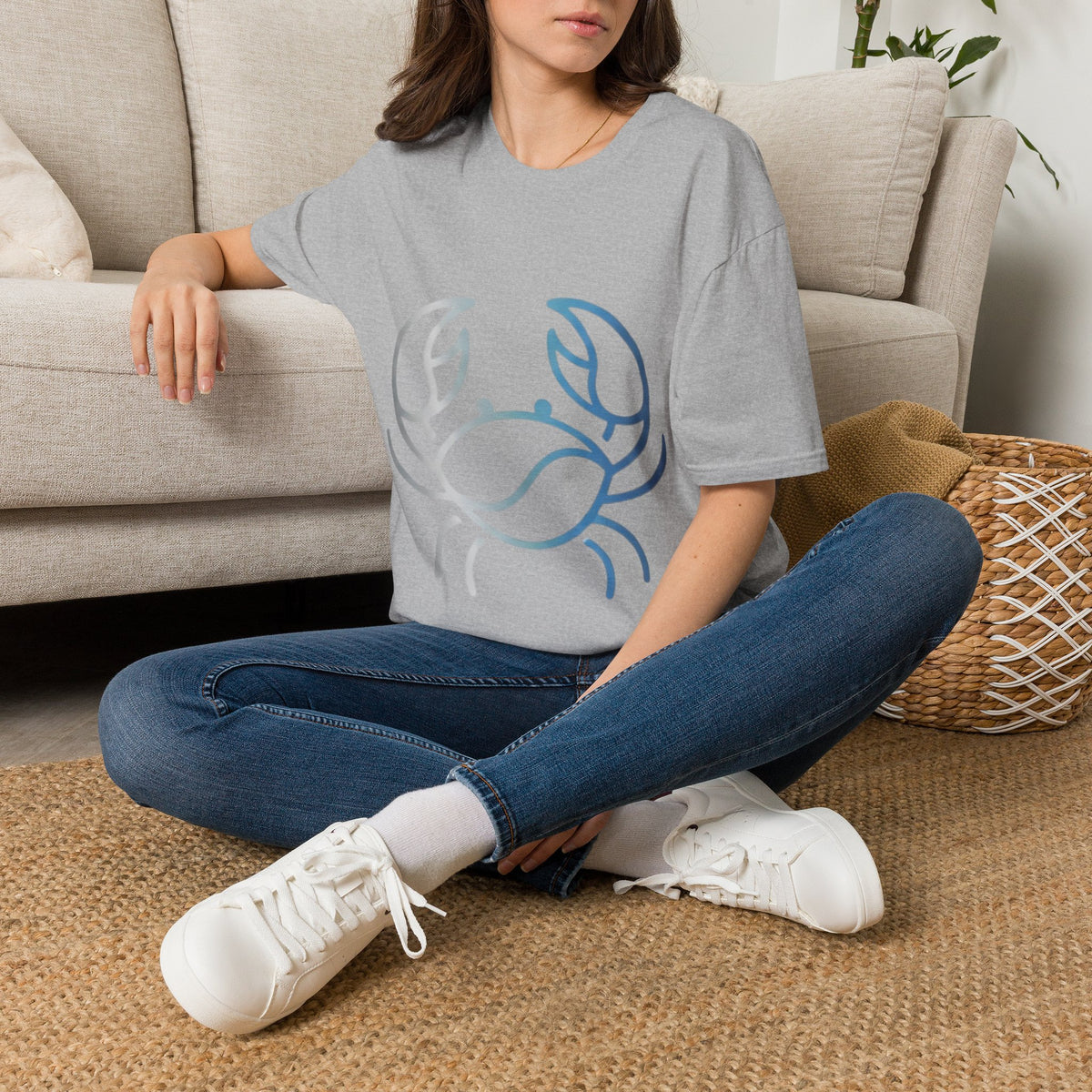 Crab Graphic T-Shirt — Coastal Blue Minimalist Beach Tee