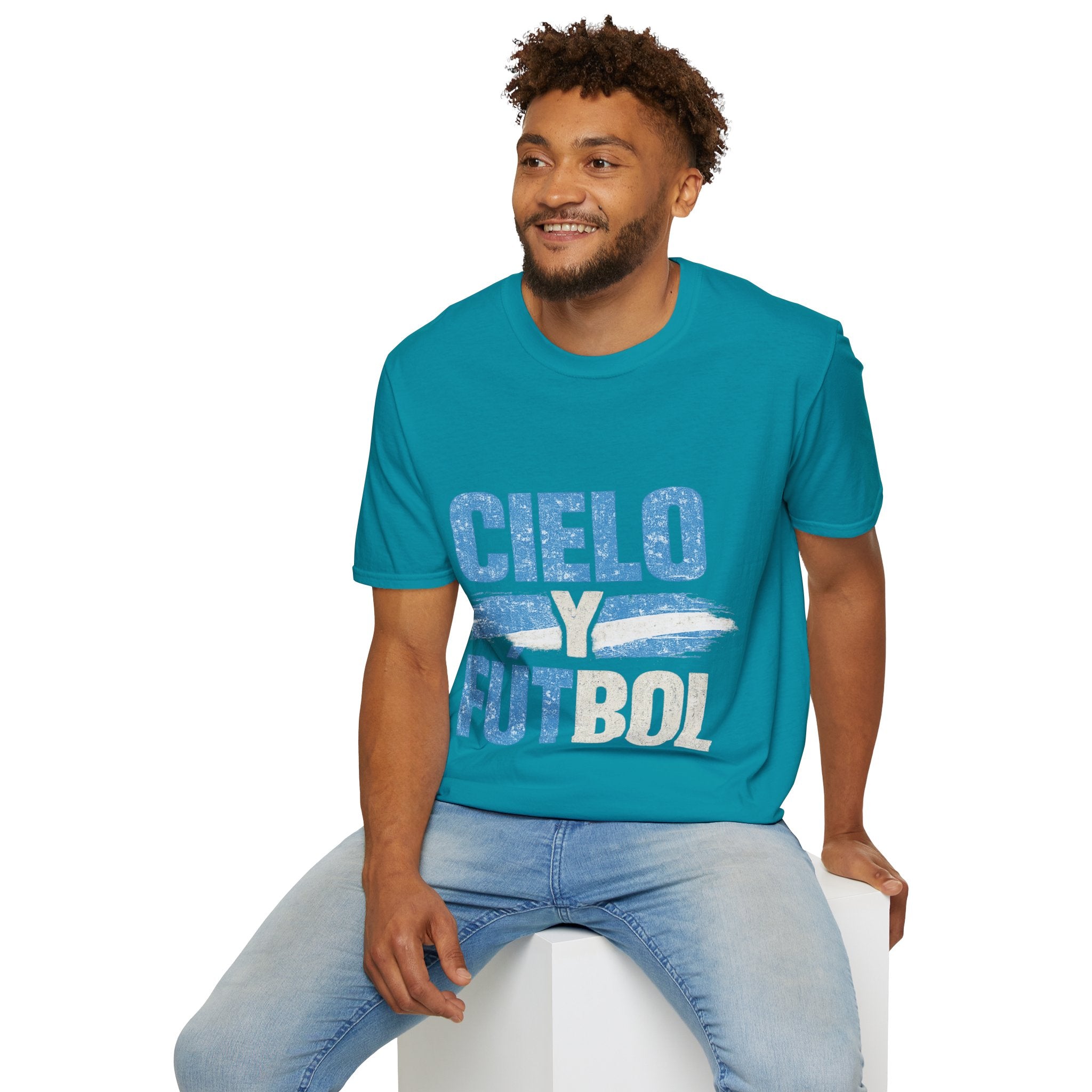 Argentina Cielo Fútbol T-Shirt — Vintage Sky Blue Soccer Tee
