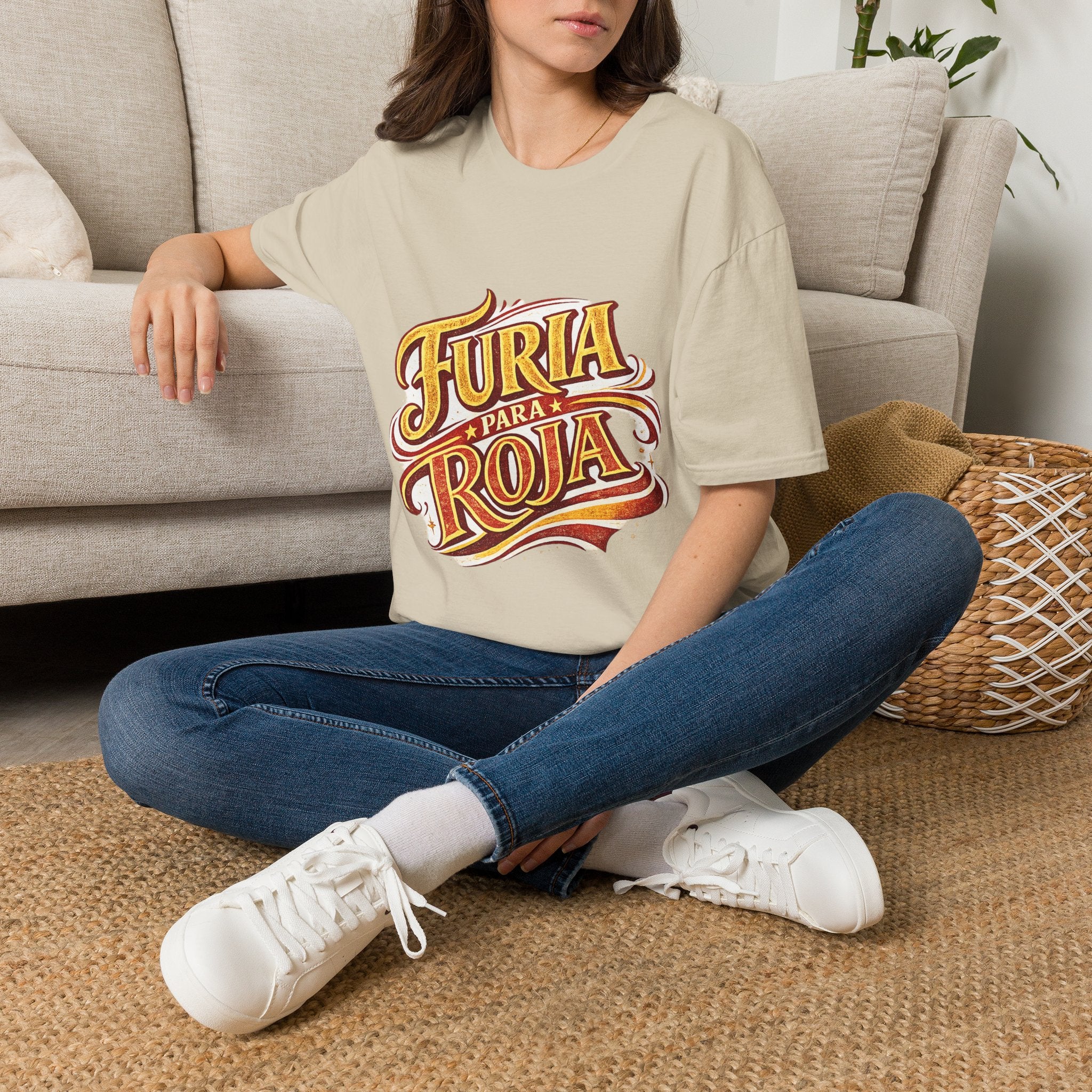 Spain Furia Para Roja Graphic T-Shirt — Bold Spanish Script Tee for Fans & Celebrations