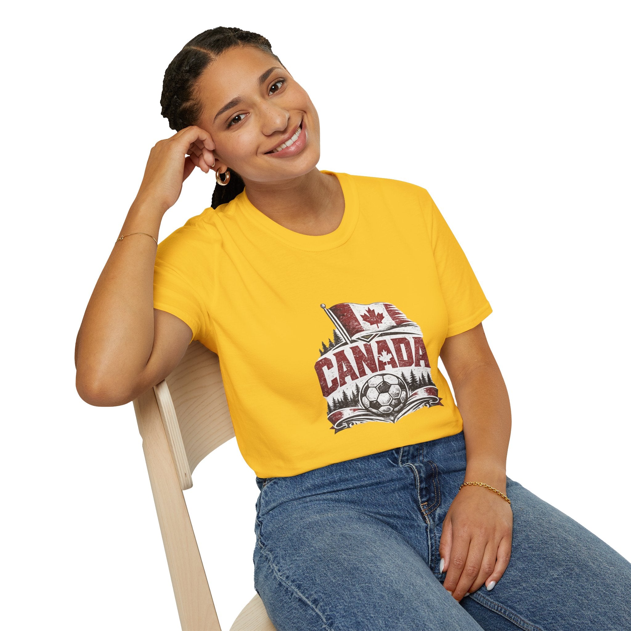Canada Soccer T-Shirt – Vintage Maple Leaf Flag & Crest