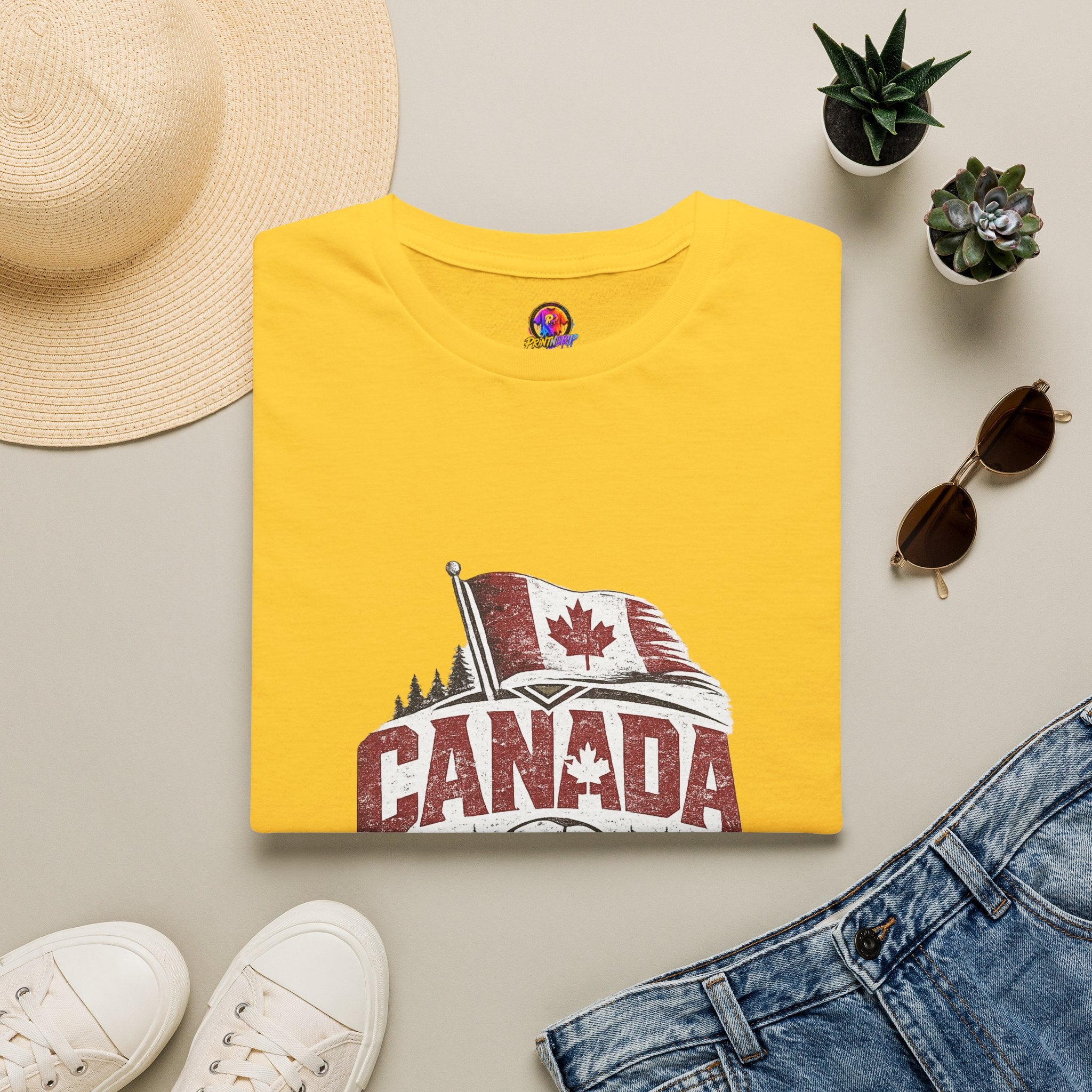 Canada Soccer T-Shirt – Vintage Maple Leaf Flag & Crest