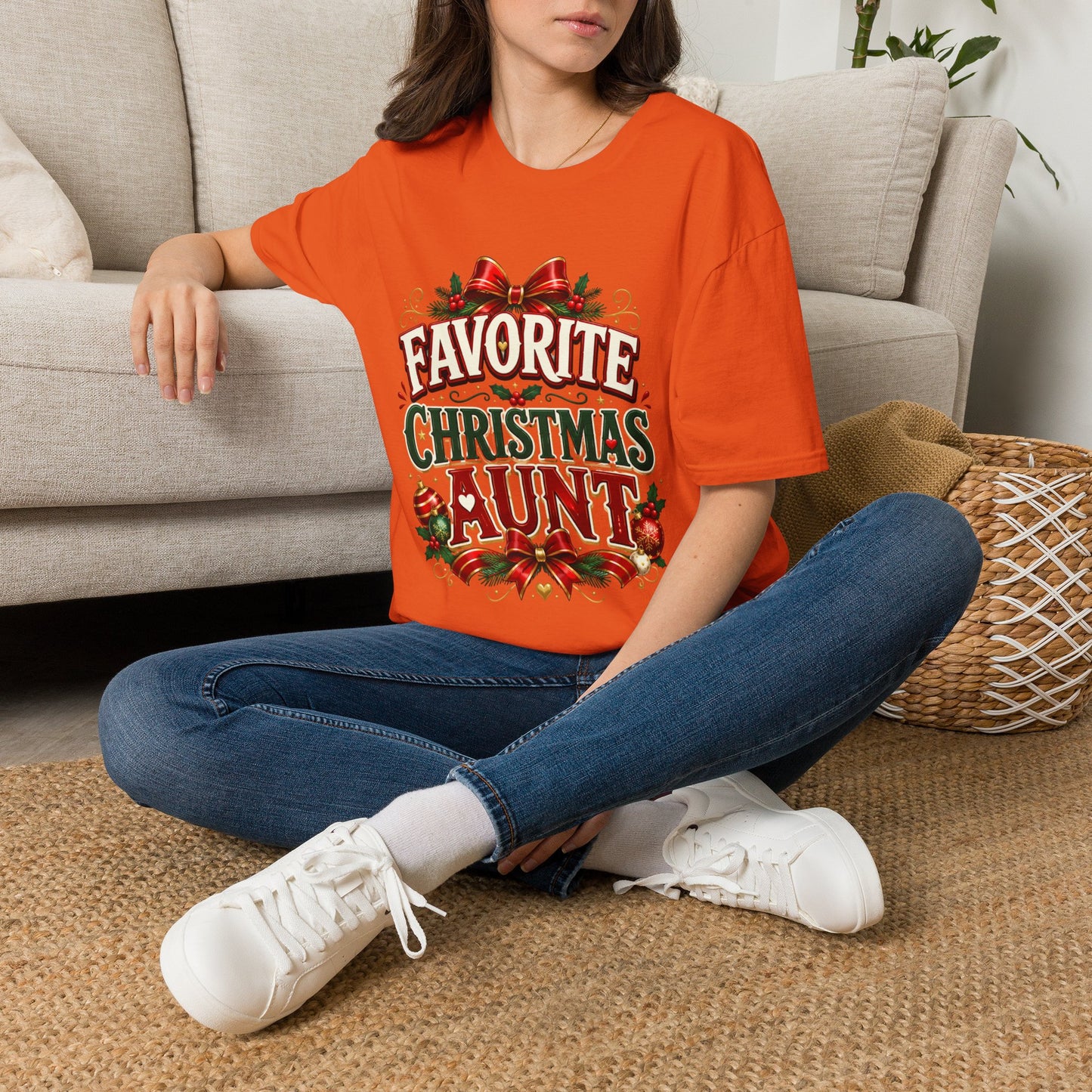 Favorite Christmas Aunt T-Shirt — Festive Holiday Auntie Tee with Bow & Holly