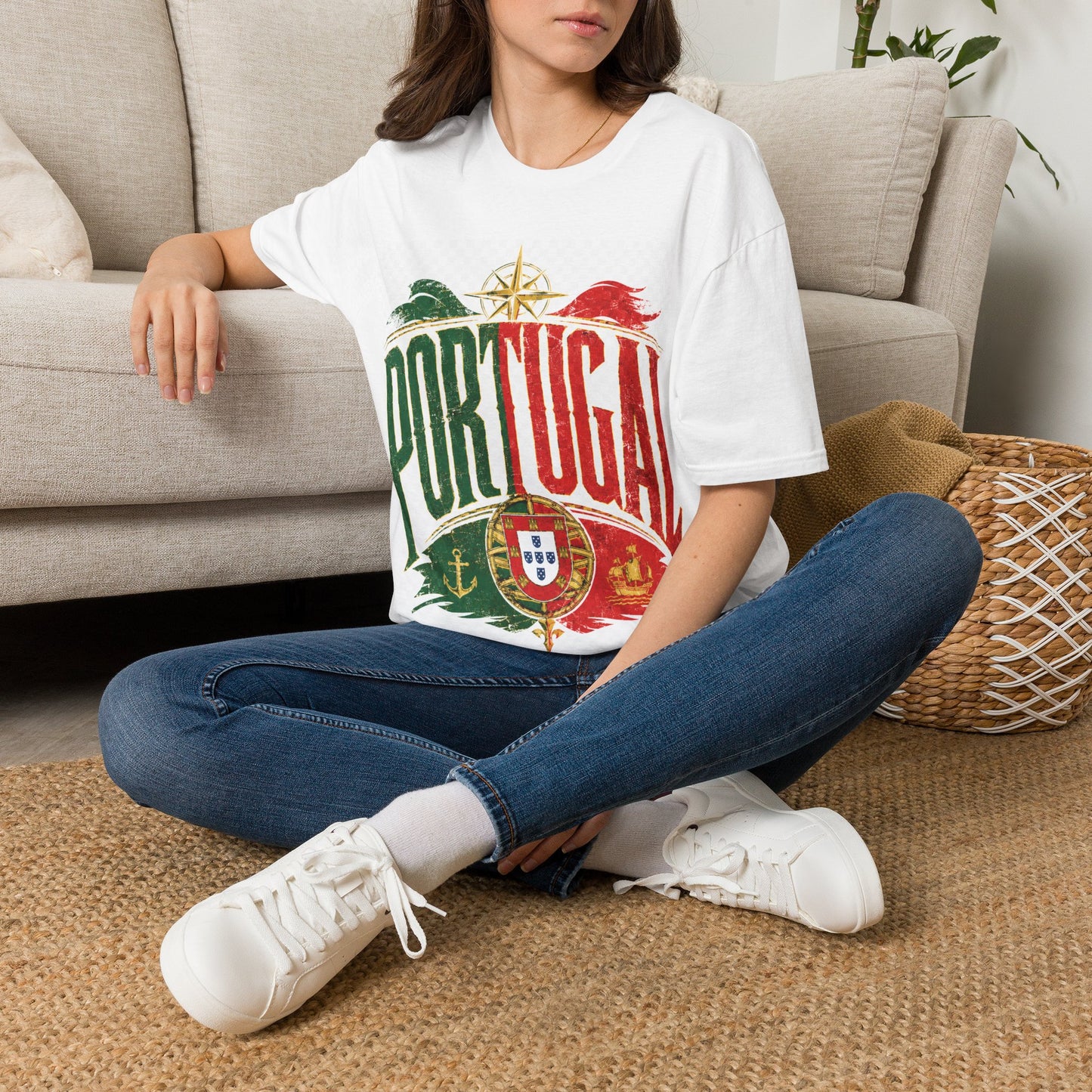 Portugal Vintage Compass T-Shirt — Retro Portuguese Flag Travel Tee