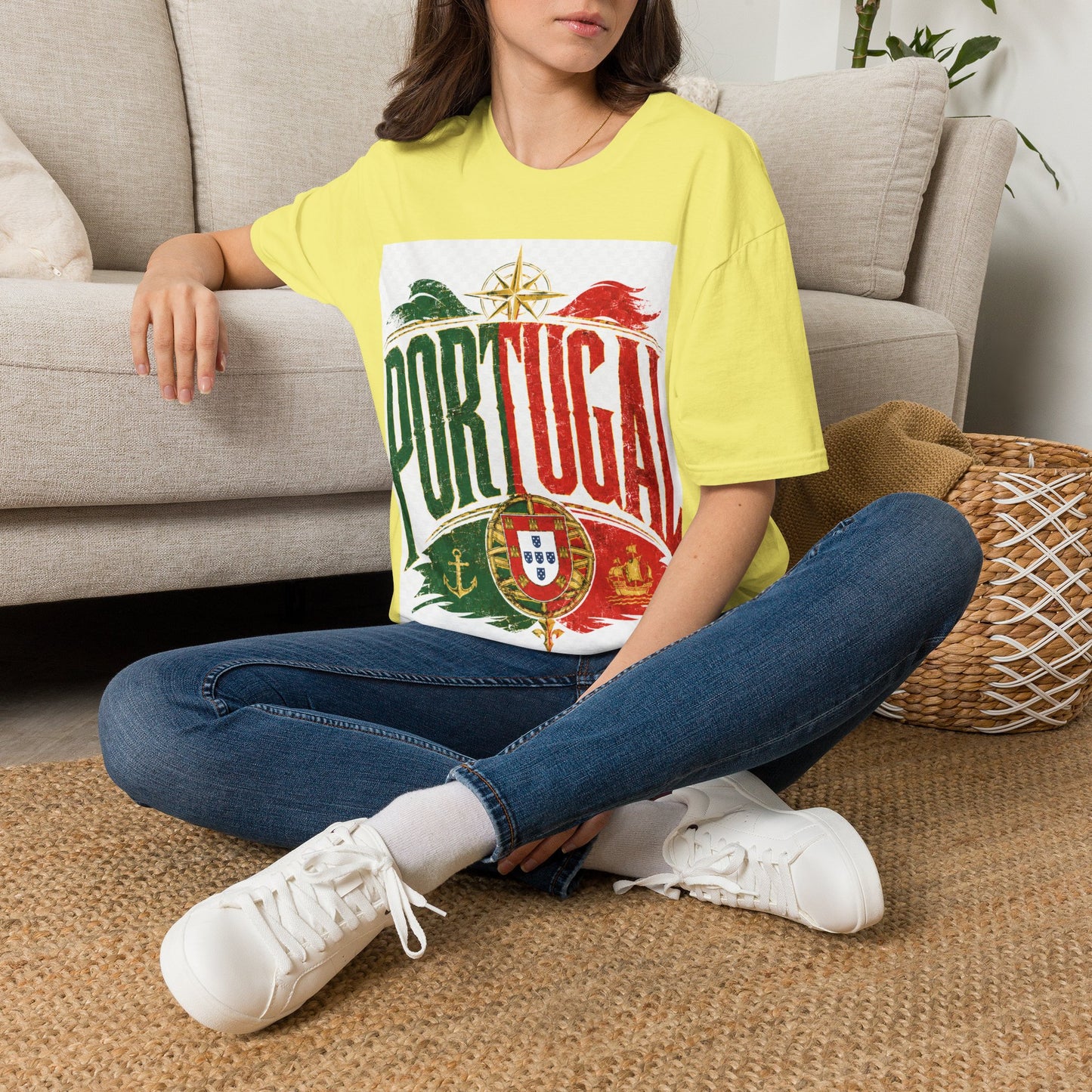 Portugal Vintage Compass T-Shirt — Retro Portuguese Flag Travel Tee