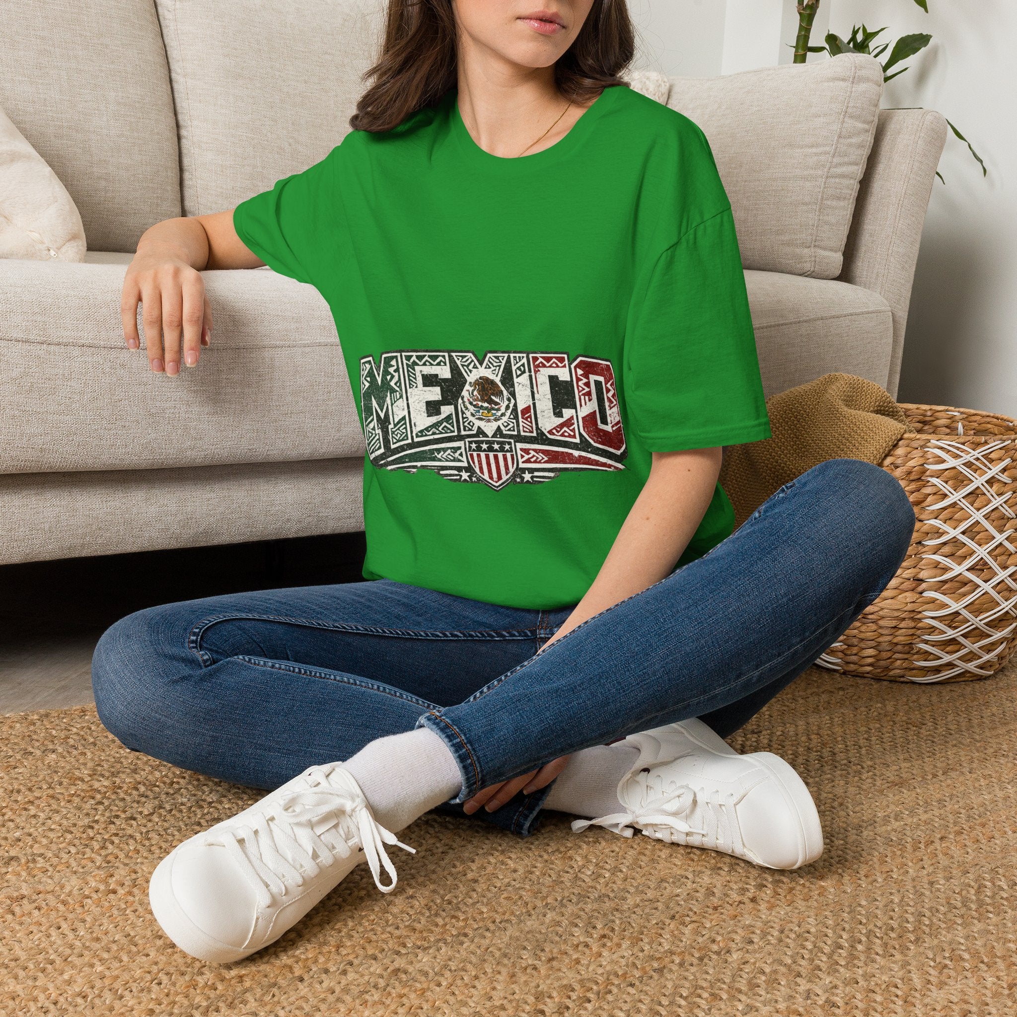 Mexico Pride Graphic T-Shirt — Retro Mexican Flag Design