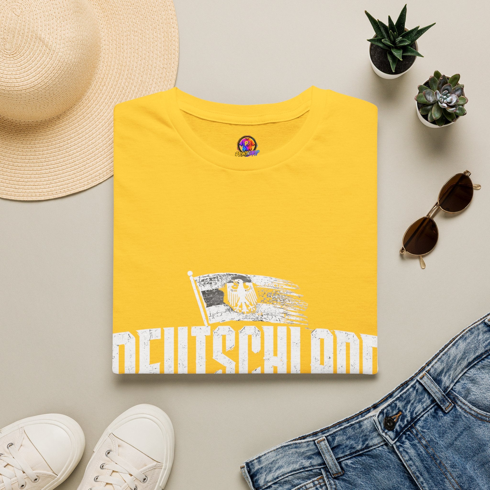 Germany Deutschland T-Shirt — Vintage German Crest Soccer Fan Tee
