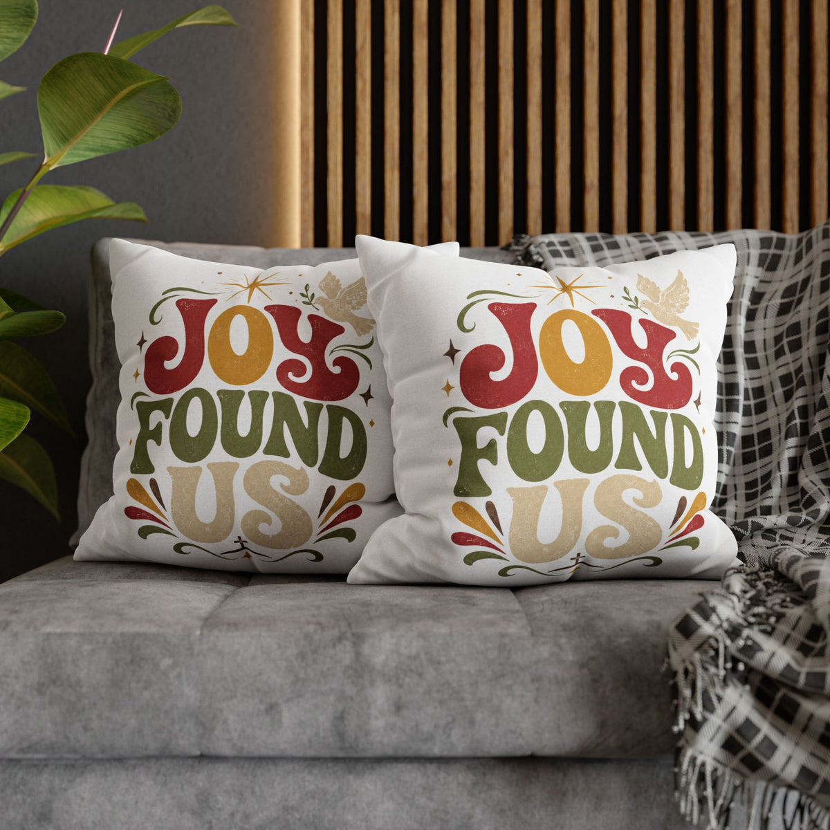 Christmas Joy Found Us Decorative Pillowcase — Retro Holiday Cushion Cover