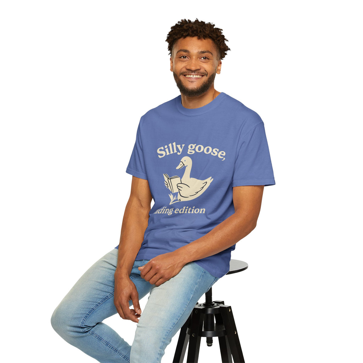 Silly Goose Reading Edition Tee - Cute Book Lover Animal Graphic T-Shirt - Trending Now - October 2026