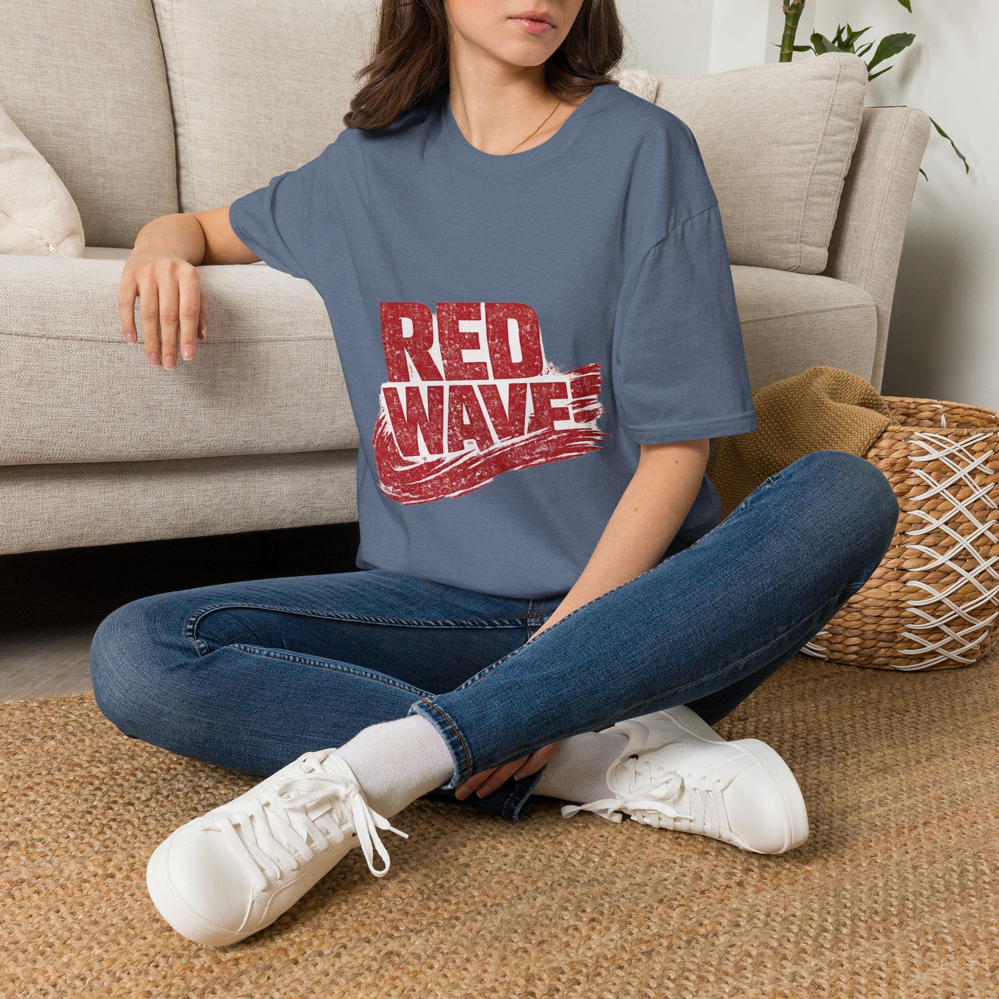 South Korea Red Wave Graphic T‑Shirt — Vintage Distressed Logo Tee