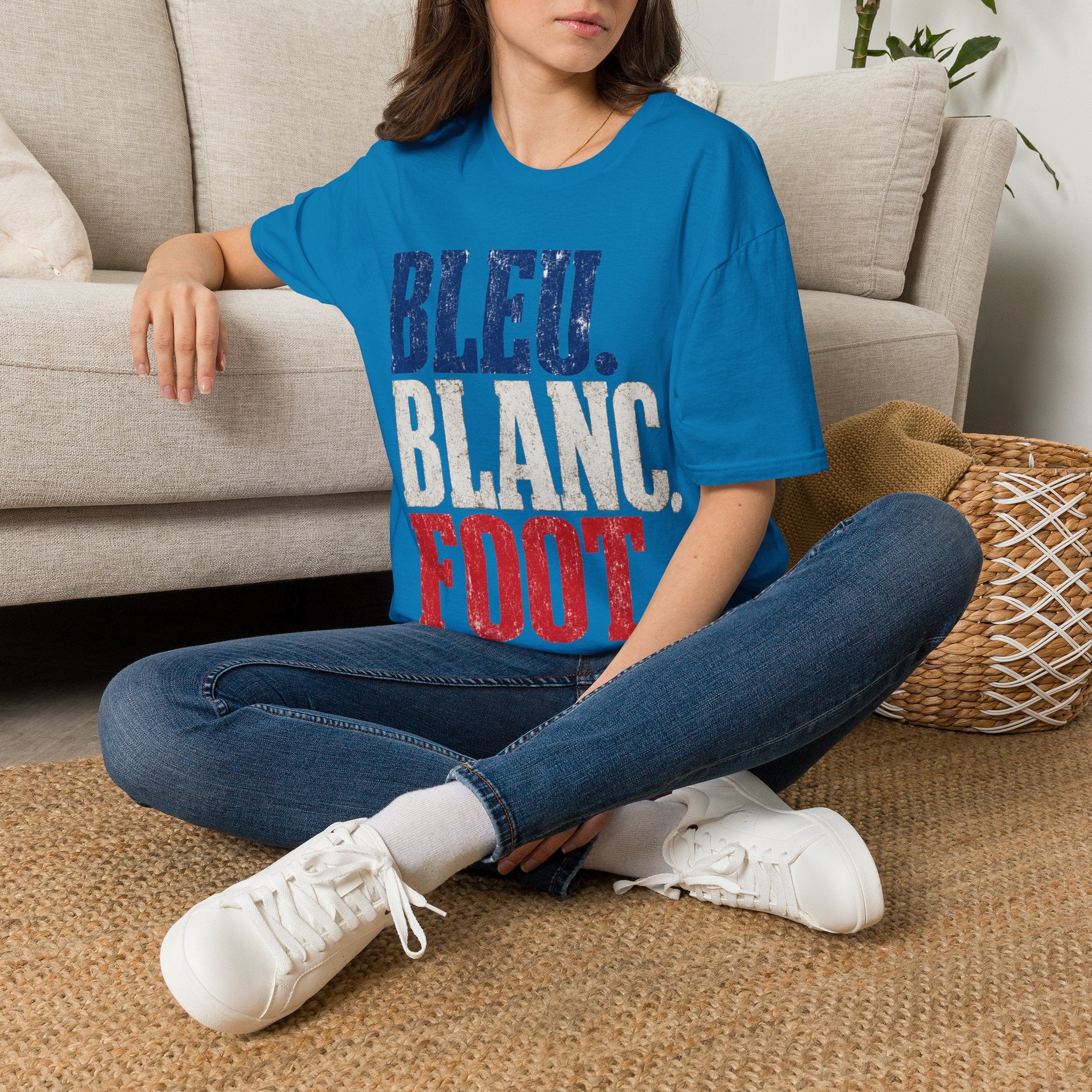 France T-Shirt — Bleu Blanc Foot Vintage French Flag Soccer Graphic Tee