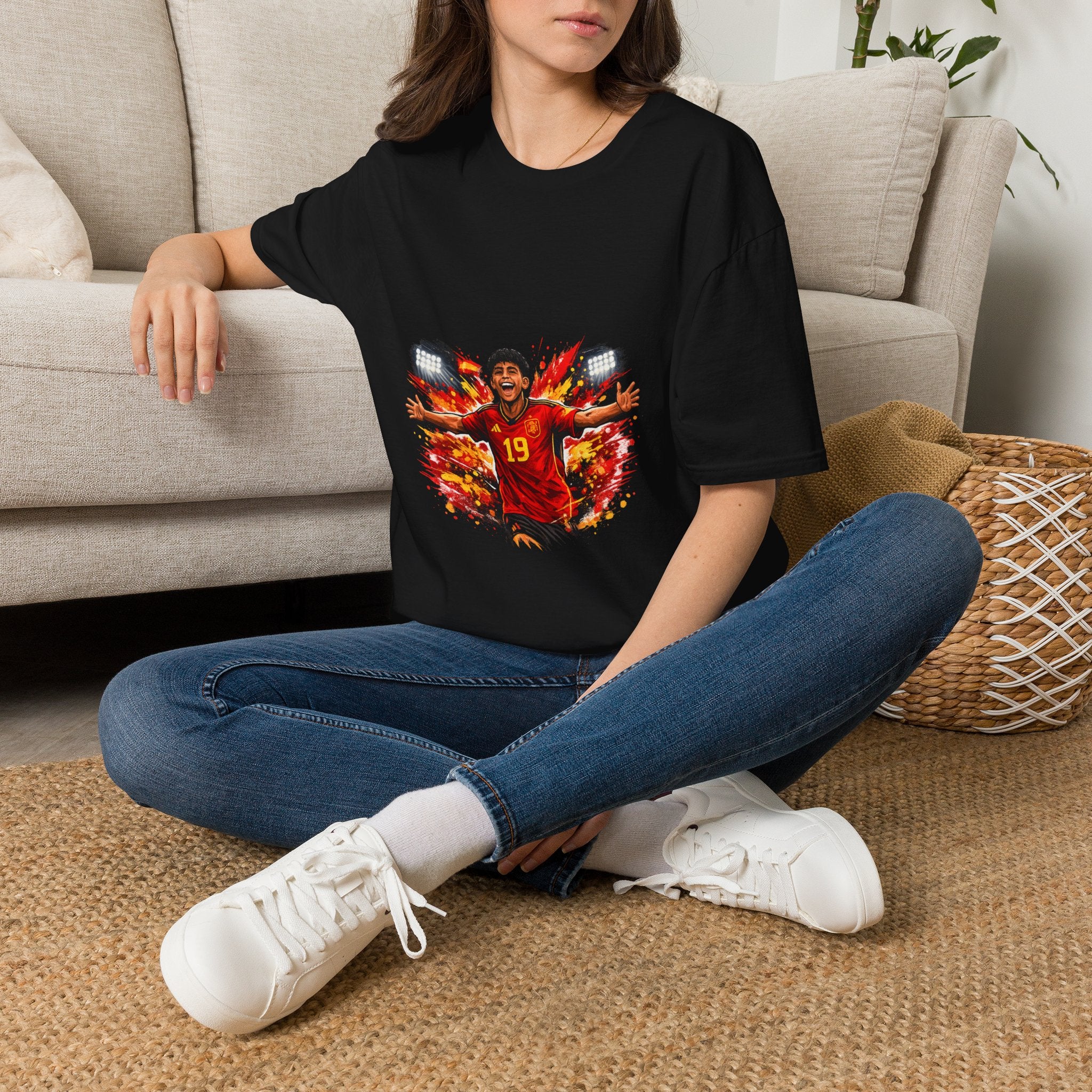 Spain Soccer Fan Portrait T‑Shirt – Fiery Goal Celebration Design
