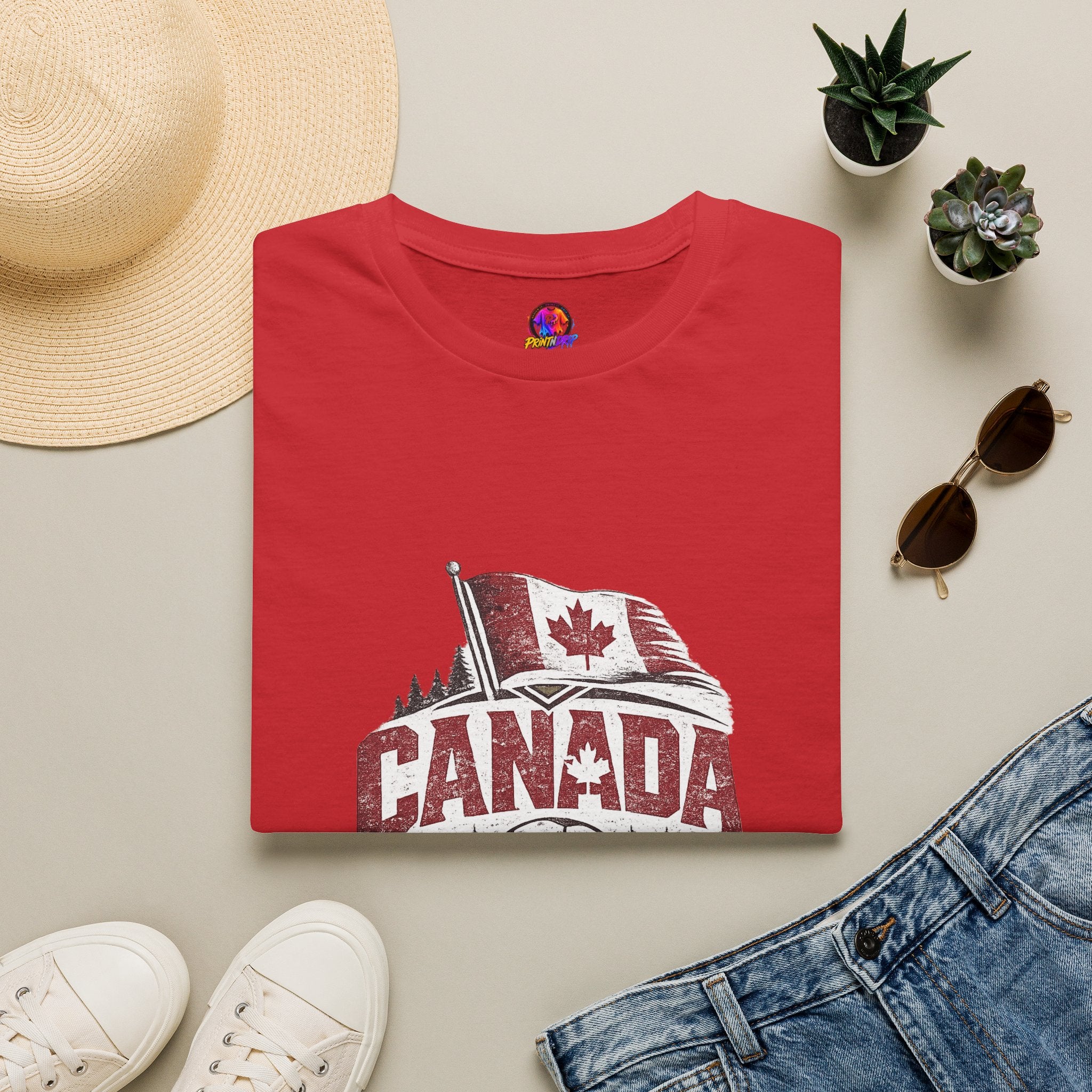 Canada Soccer T-Shirt – Vintage Maple Leaf Flag & Crest