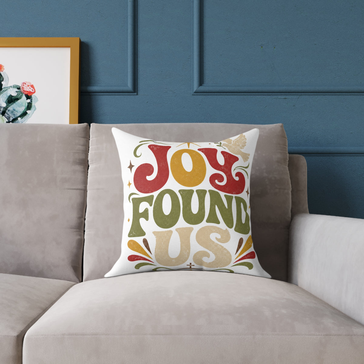 Christmas Joy Found Us Holiday Throw Pillow — Retro Christmas Decorative Cushion