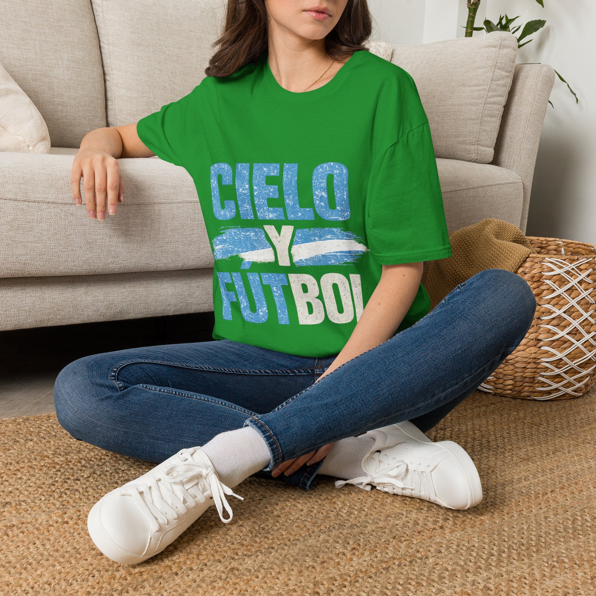 Argentina Cielo Fútbol T-Shirt — Vintage Sky Blue Soccer Tee