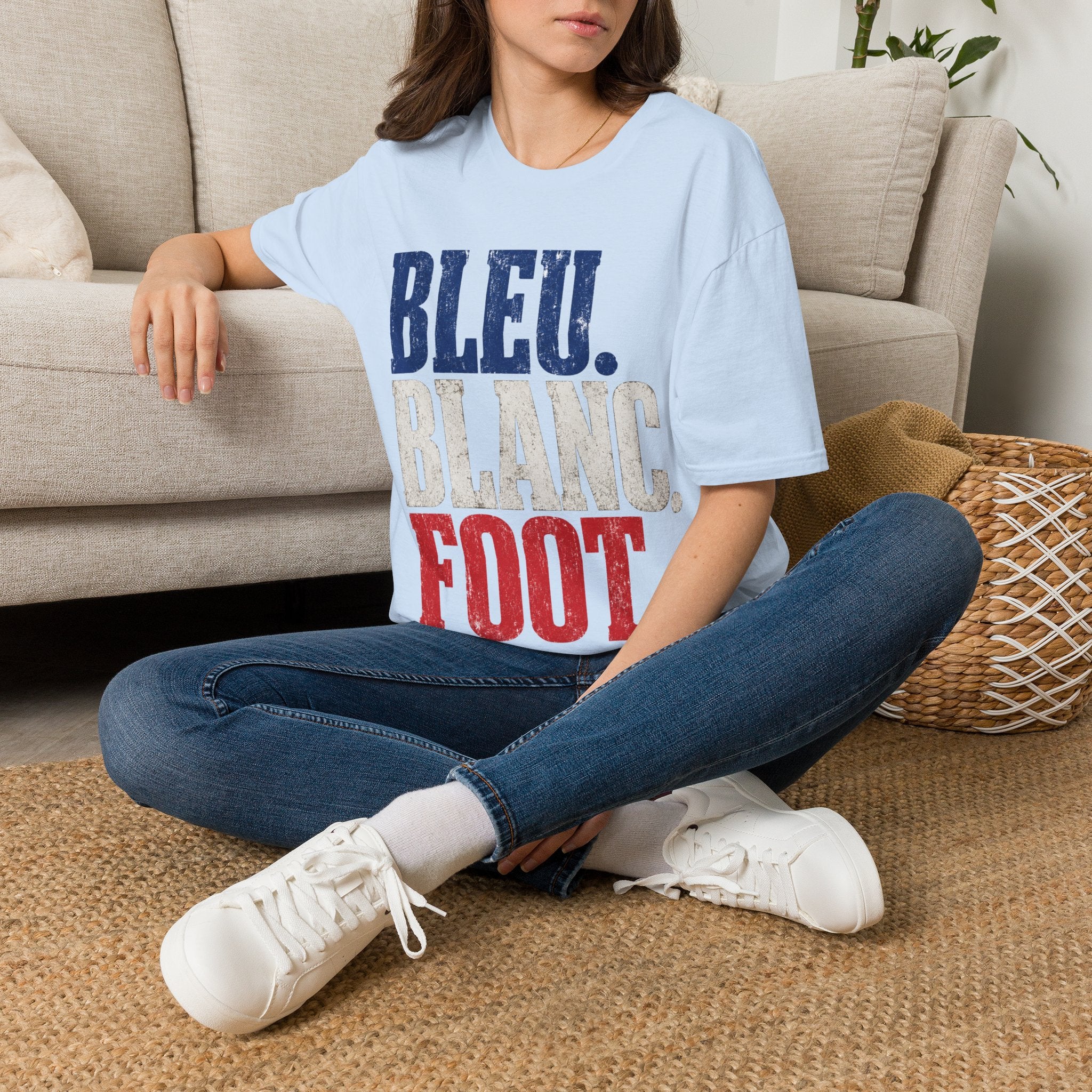 France T-Shirt — Bleu Blanc Foot Vintage French Flag Soccer Graphic Tee