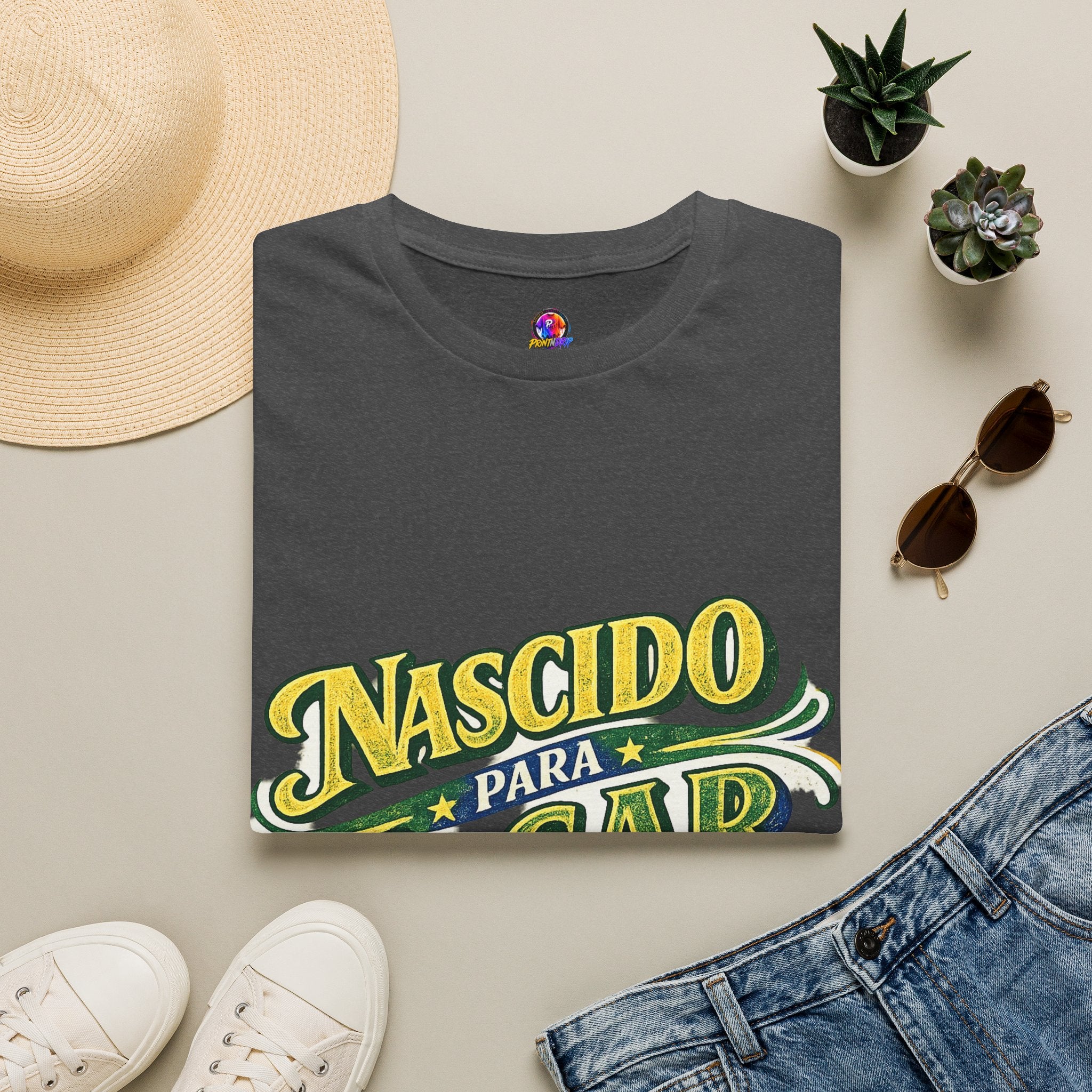 Brazil T‑Shirt — Nascido Para Jogar Vintage Brazilian Soccer Graphic Tee