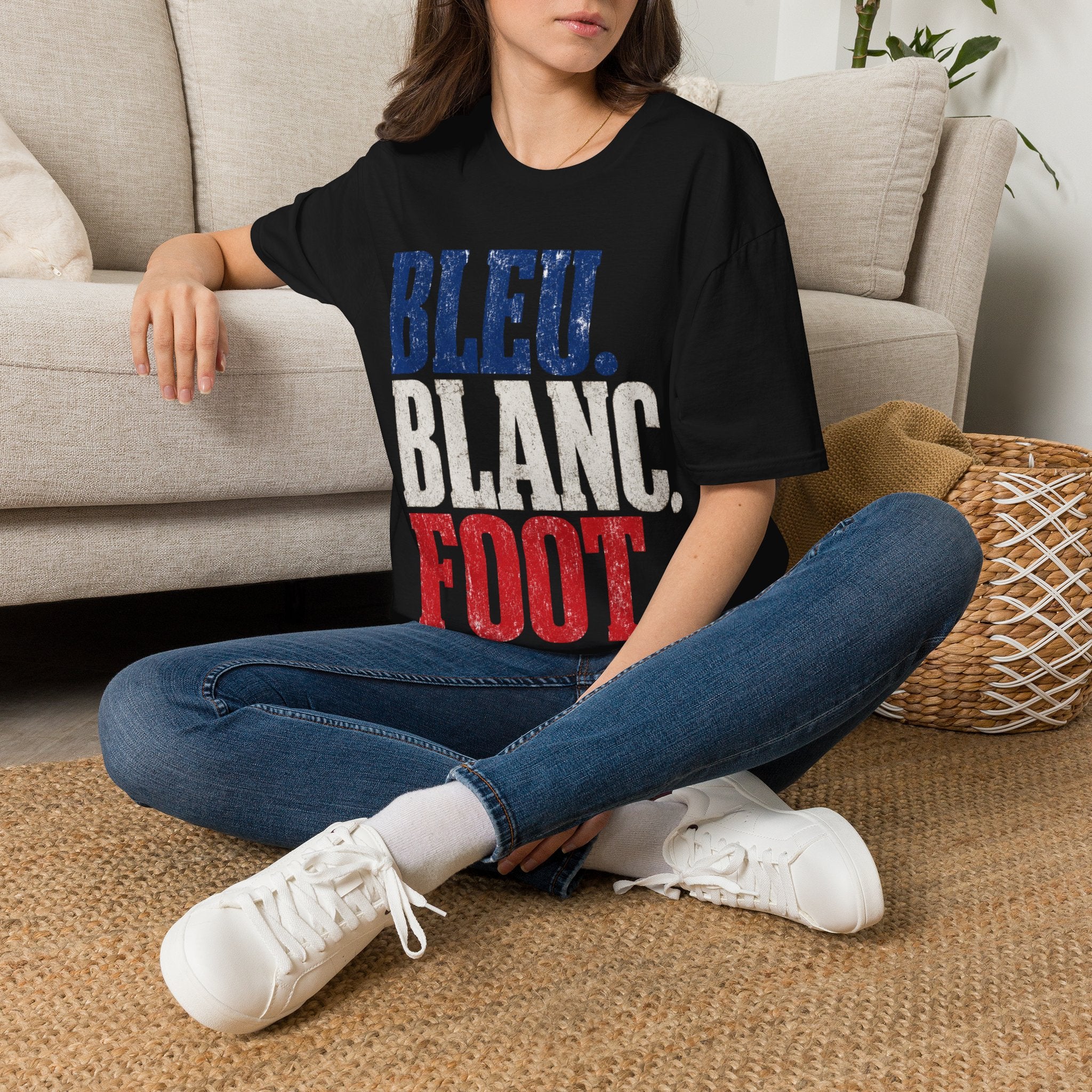 France T-Shirt — Bleu Blanc Foot Vintage French Flag Soccer Graphic Tee