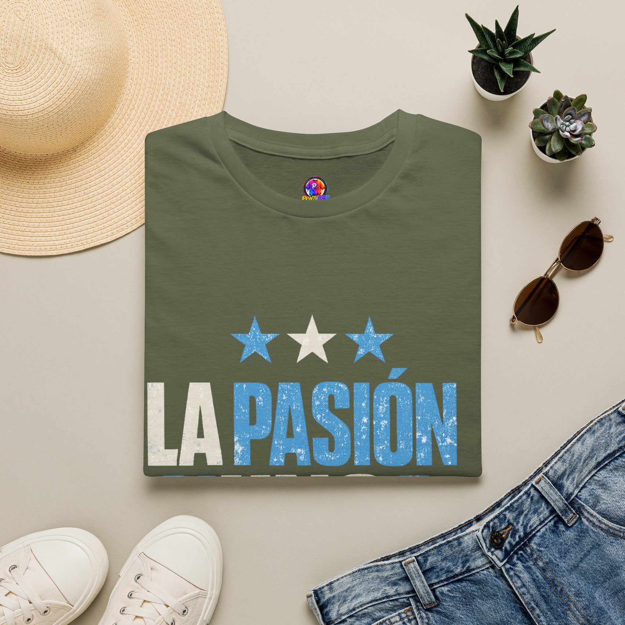 Argentina Fan Shirt La Pasión Nunca Muere T-Shirt — Spanish Pride Soccer/Fan Tee