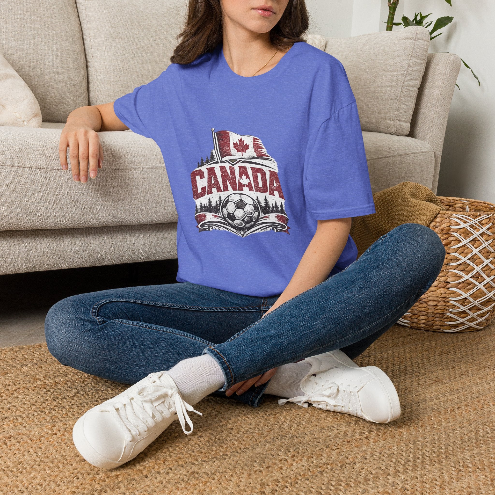 Canada Soccer T-Shirt – Vintage Maple Leaf Flag & Crest