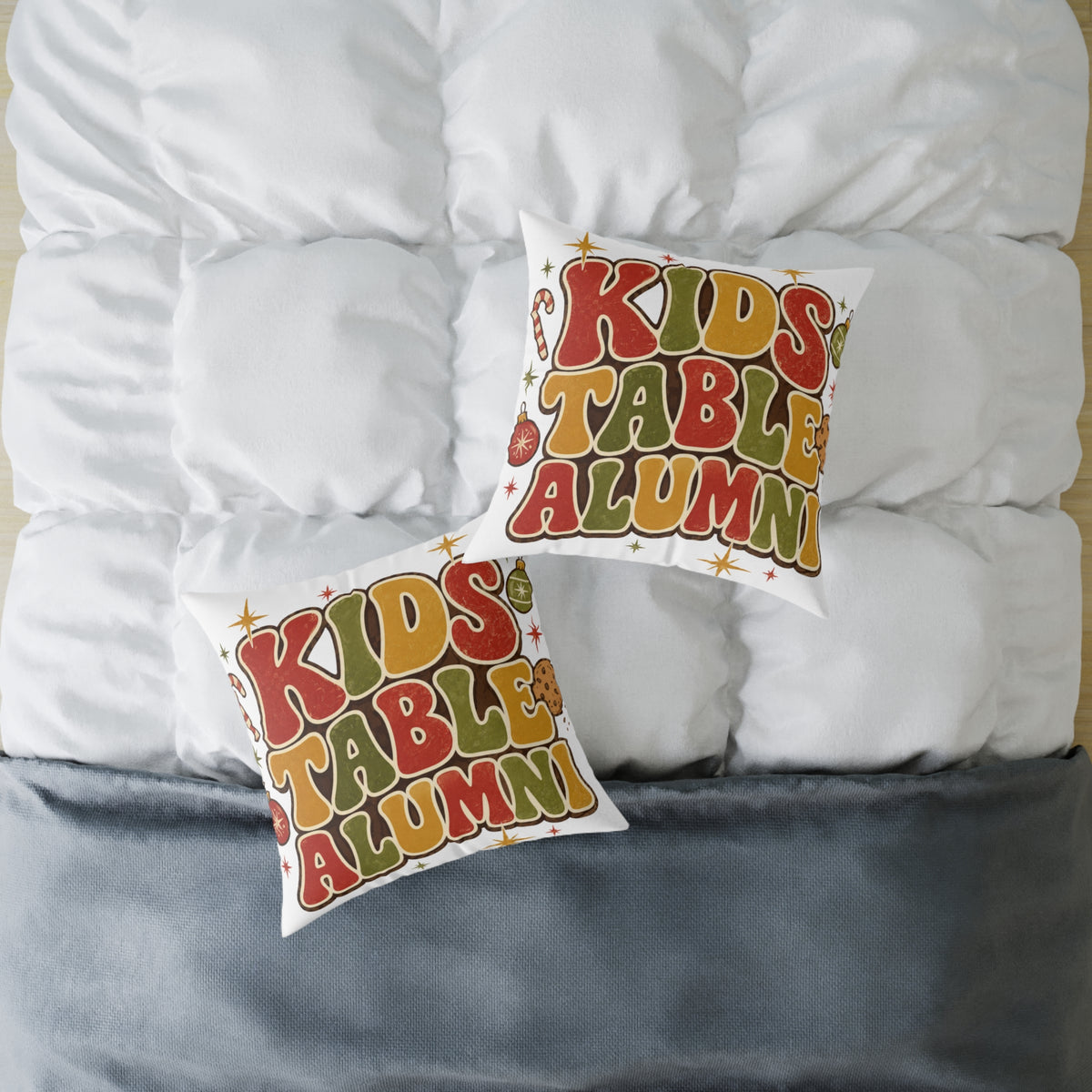 Christmas Kids Table Alumni Throw Pillow — Retro 70s Thanksgiving Accent Cushion