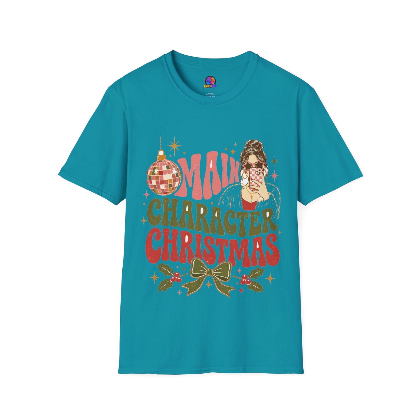 Christmas T-Shirt — "Main Character Christmas" Graphic Tee (Holiday Mom Aesthetic)