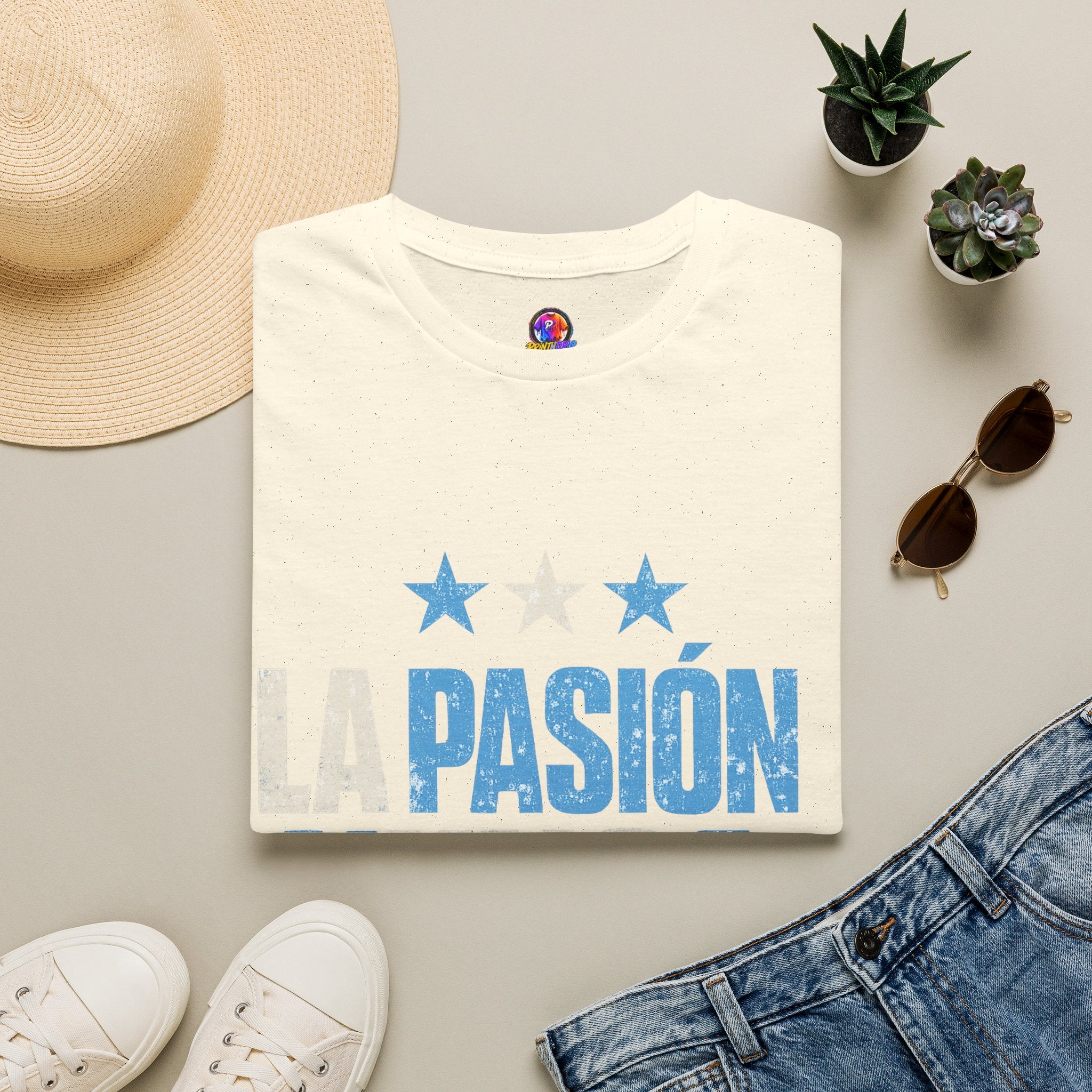 Argentina Fan Shirt La Pasión Nunca Muere T-Shirt — Spanish Pride Soccer/Fan Tee