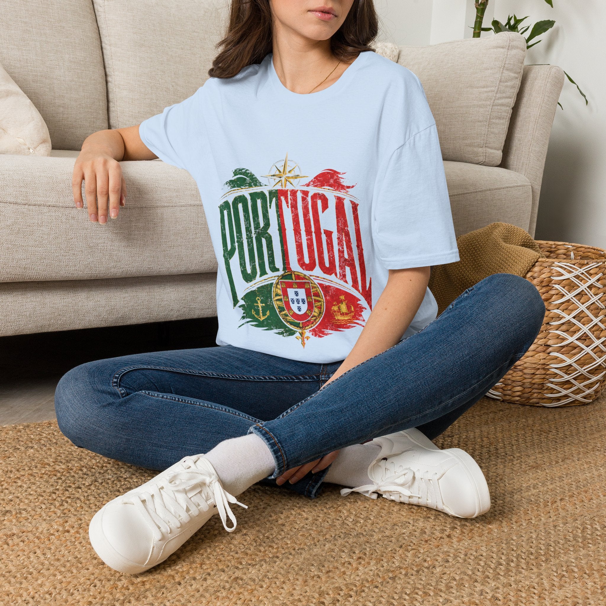 Portugal Vintage Compass T-Shirt — Retro Portuguese Flag Travel Tee