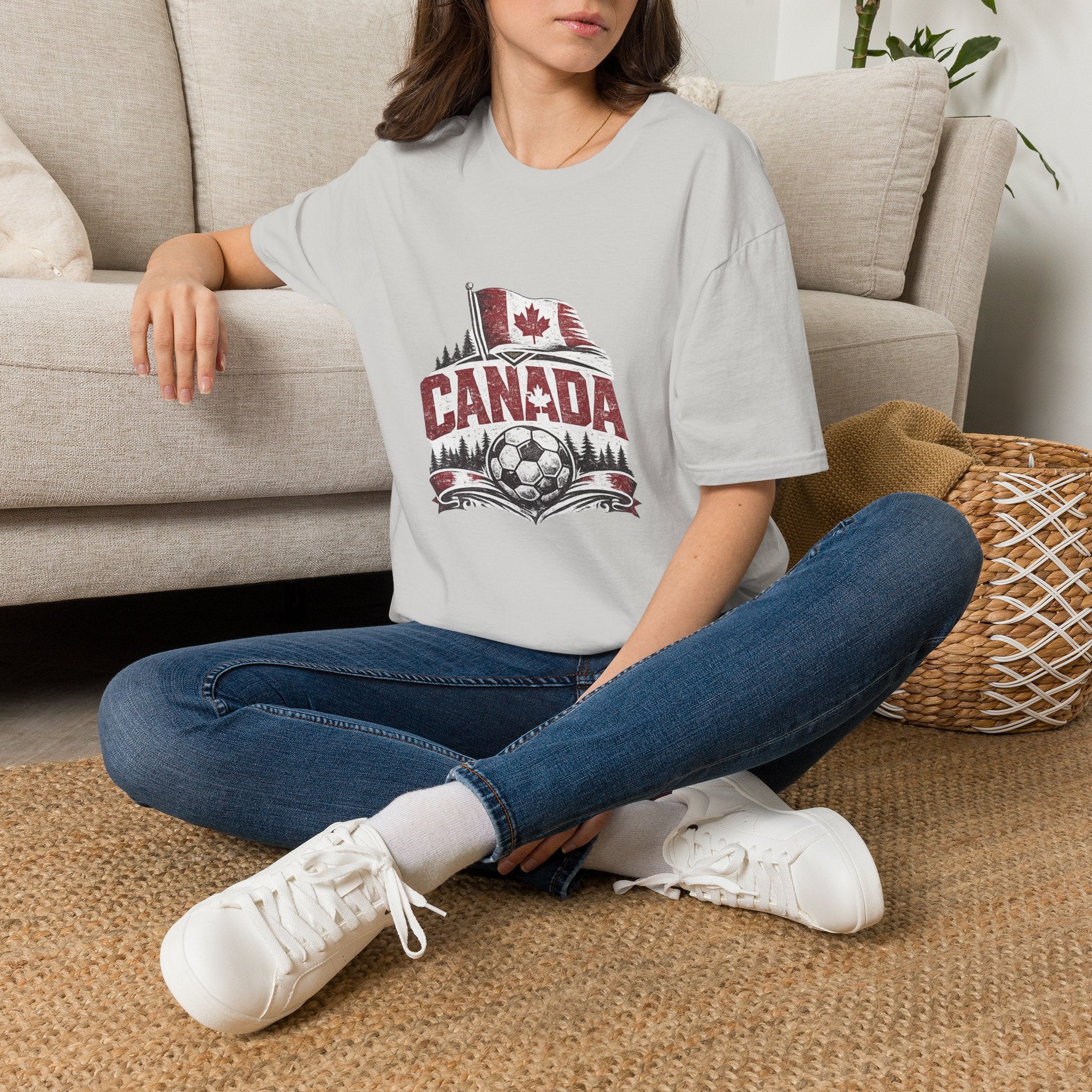 Canada Soccer T-Shirt – Vintage Maple Leaf Flag & Crest