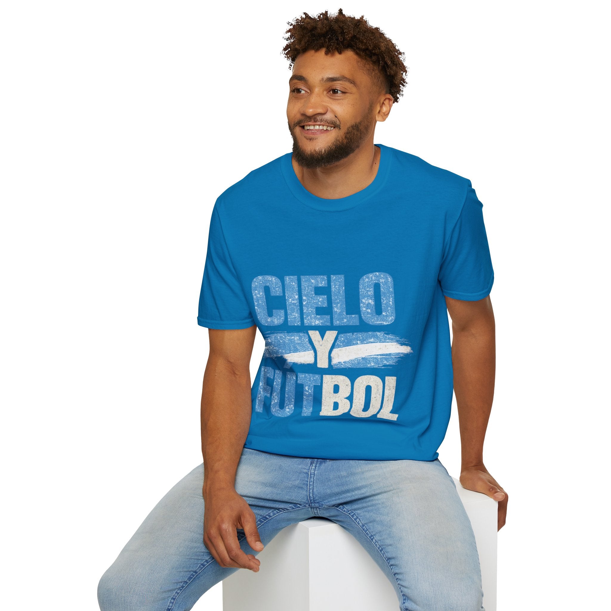 Argentina Cielo Fútbol T-Shirt — Vintage Sky Blue Soccer Tee