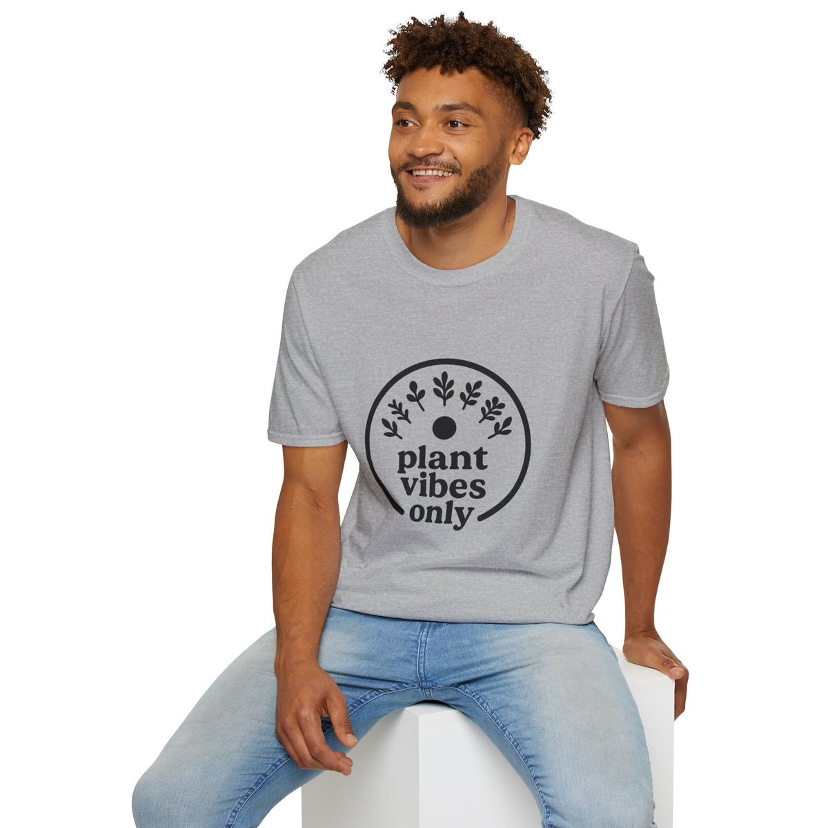 Black Minimalist Circle Graphic T‑Shirt - Trending Now - August 2026