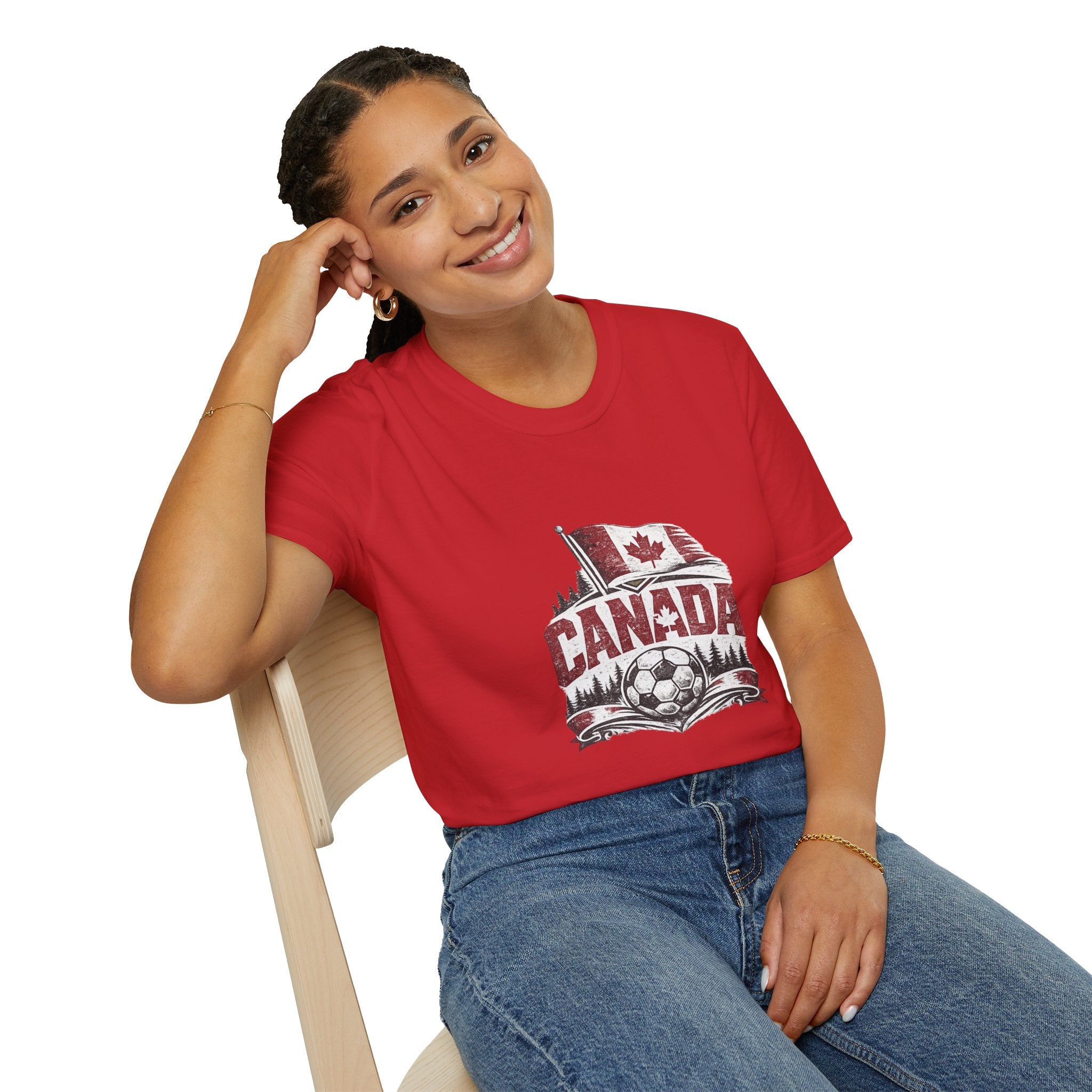 Canada Soccer T-Shirt – Vintage Maple Leaf Flag & Crest
