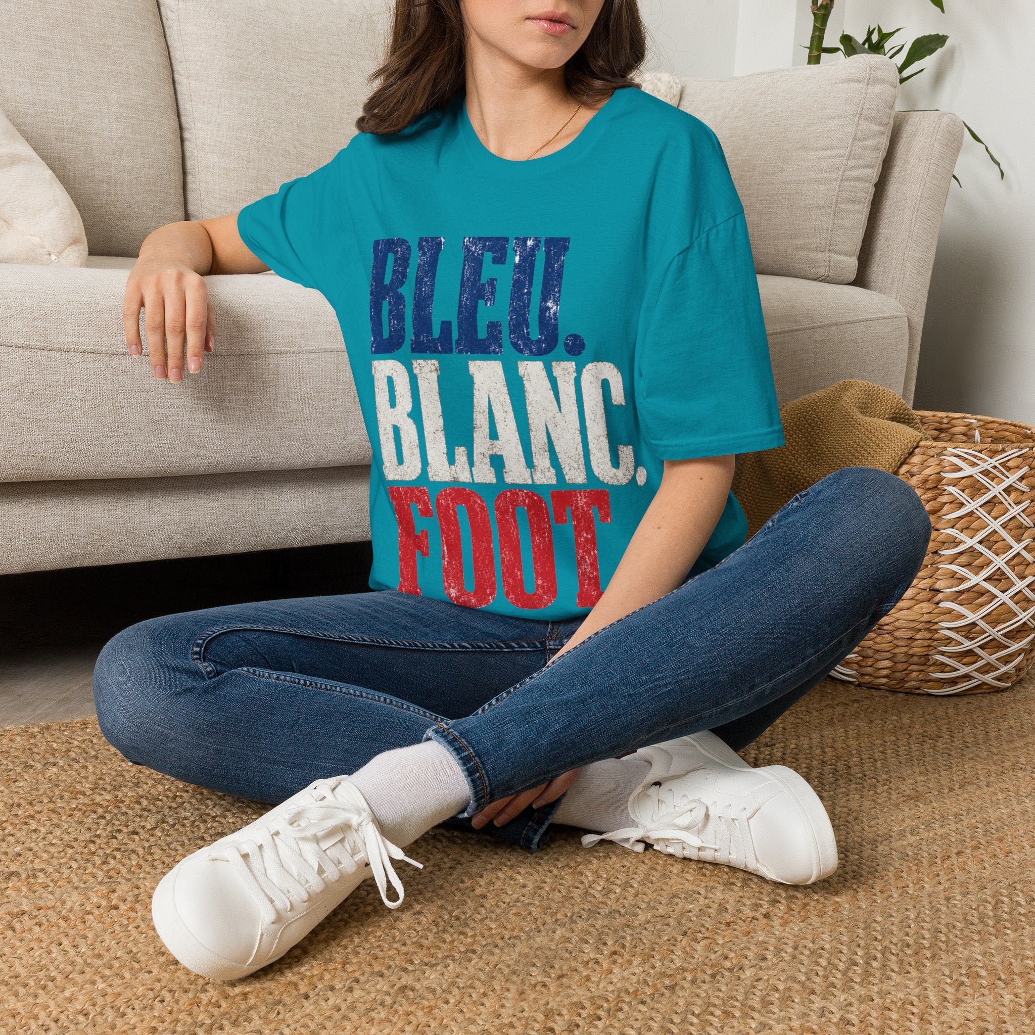 France T-Shirt — Bleu Blanc Foot Vintage French Flag Soccer Graphic Tee