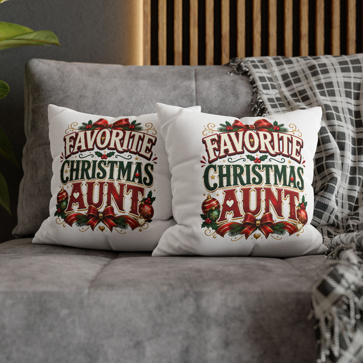 Favorite Christmas Aunt Pillowcase - Festive Holiday Decorative Throw Pillowcase