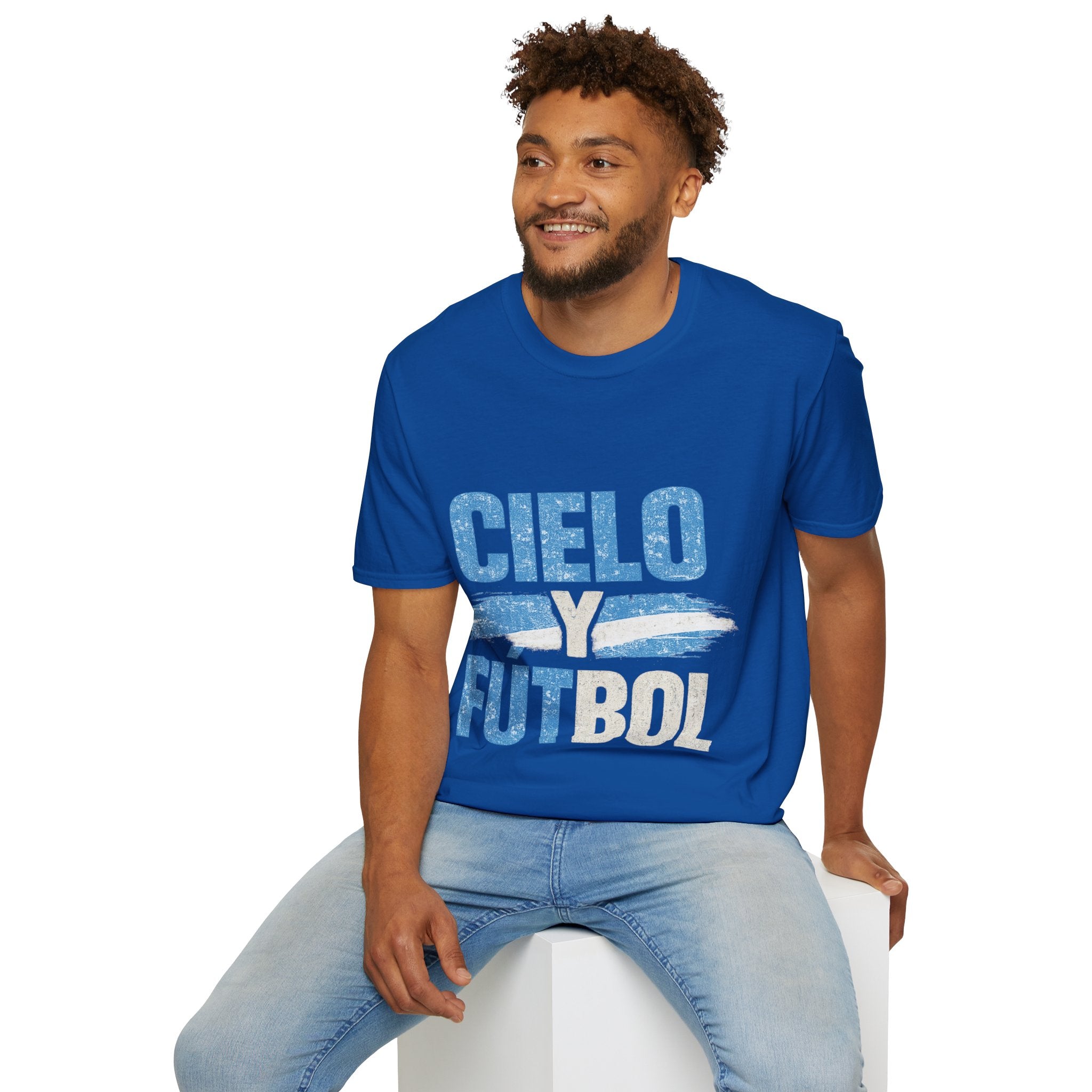 Argentina Cielo Fútbol T-Shirt — Vintage Sky Blue Soccer Tee