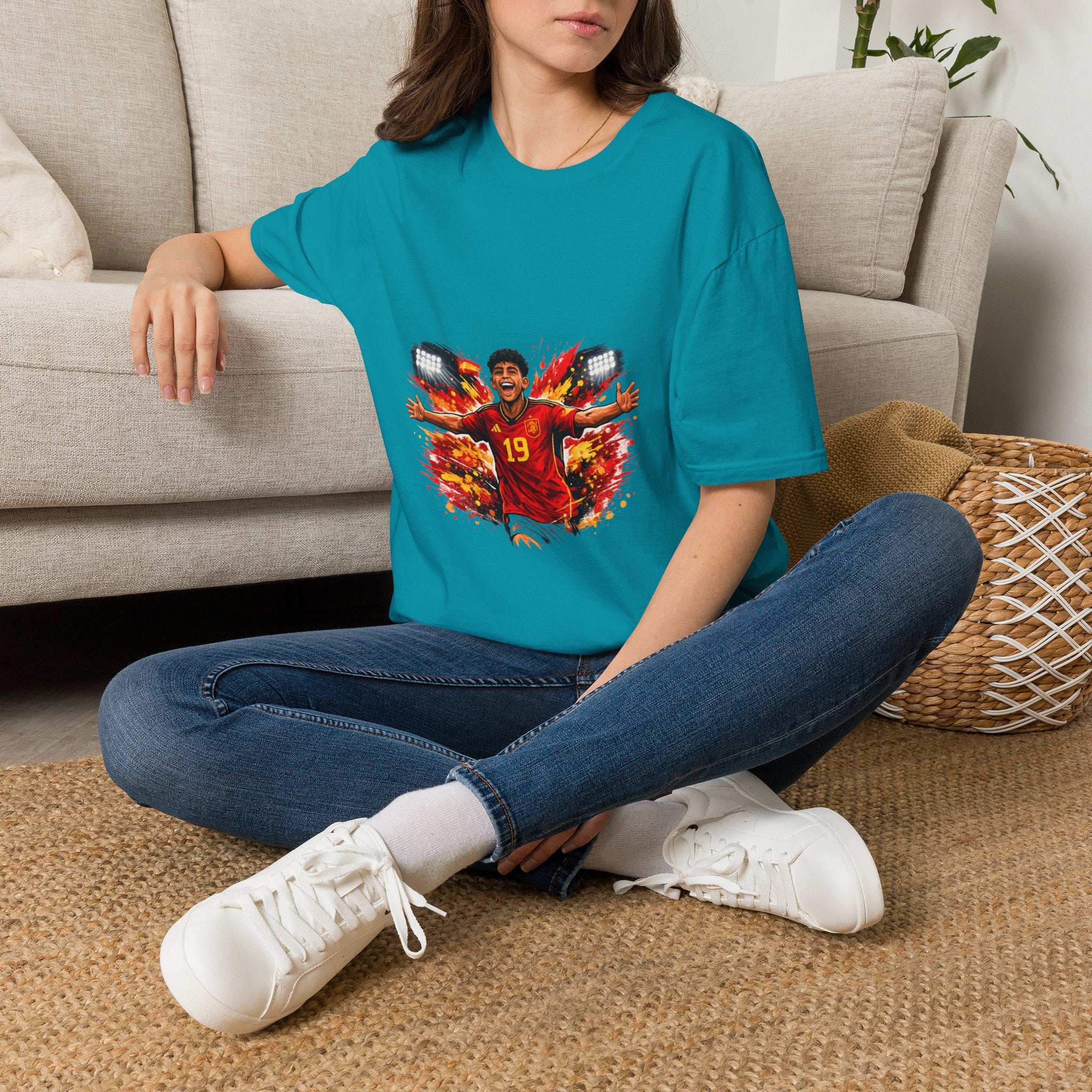 Spain Soccer Fan Portrait T‑Shirt – Fiery Goal Celebration Design