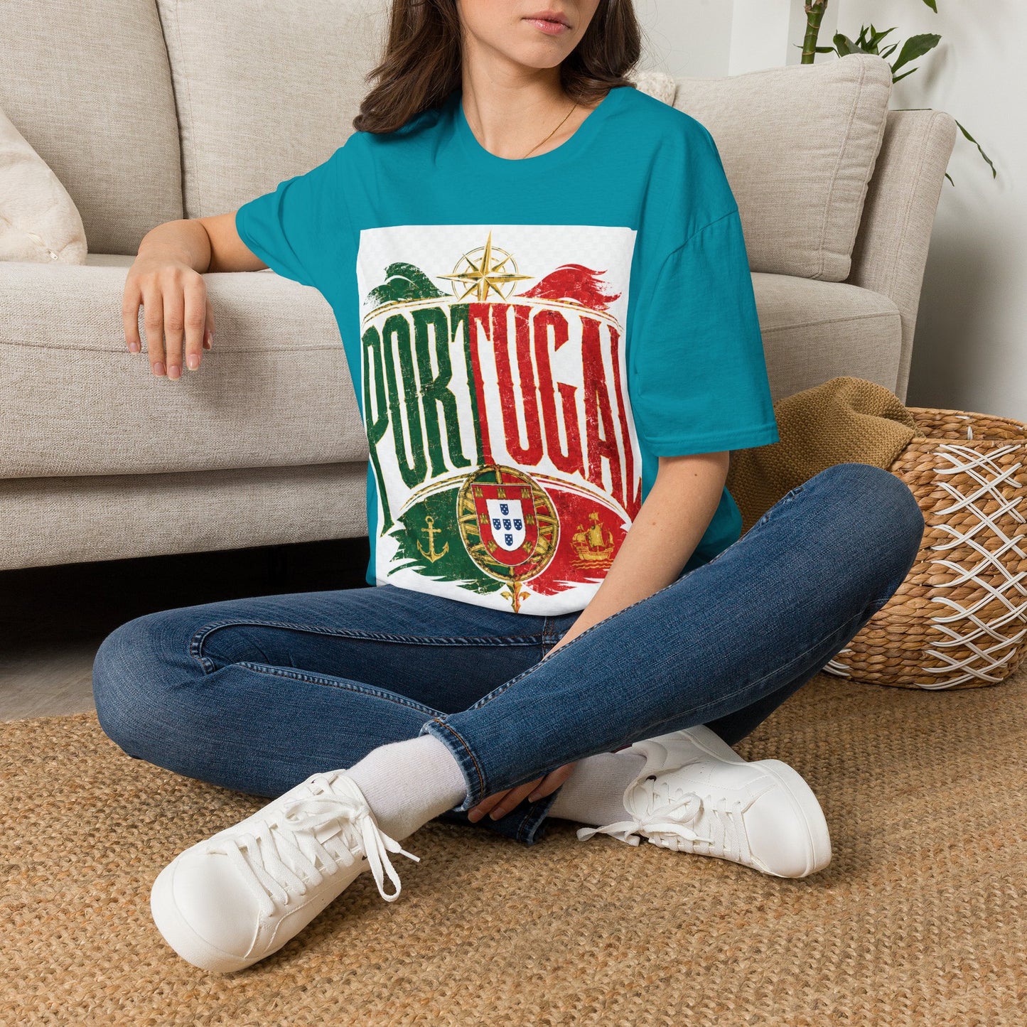 Portugal Vintage Compass T-Shirt — Retro Portuguese Flag Travel Tee