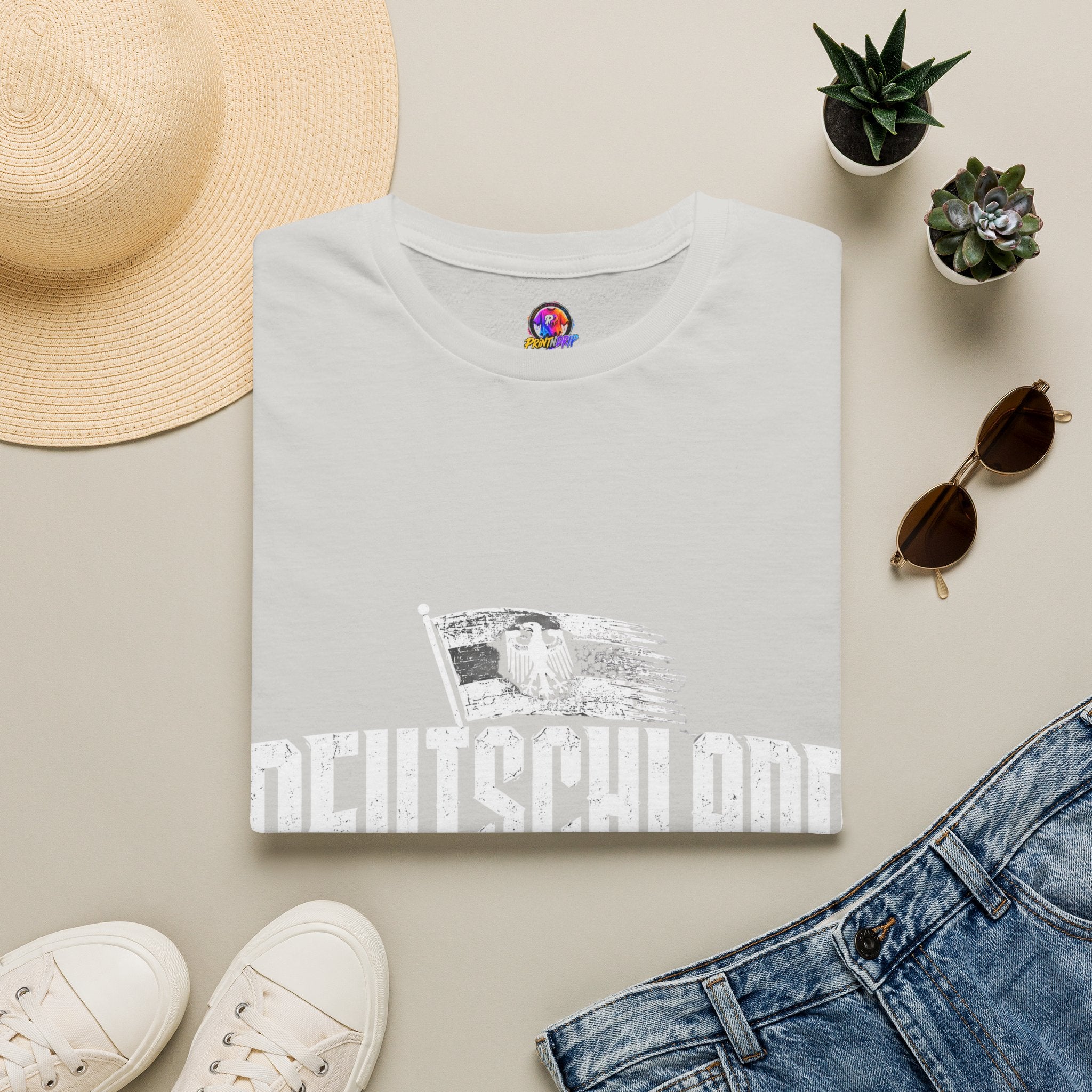 Germany Deutschland T-Shirt — Vintage German Crest Soccer Fan Tee