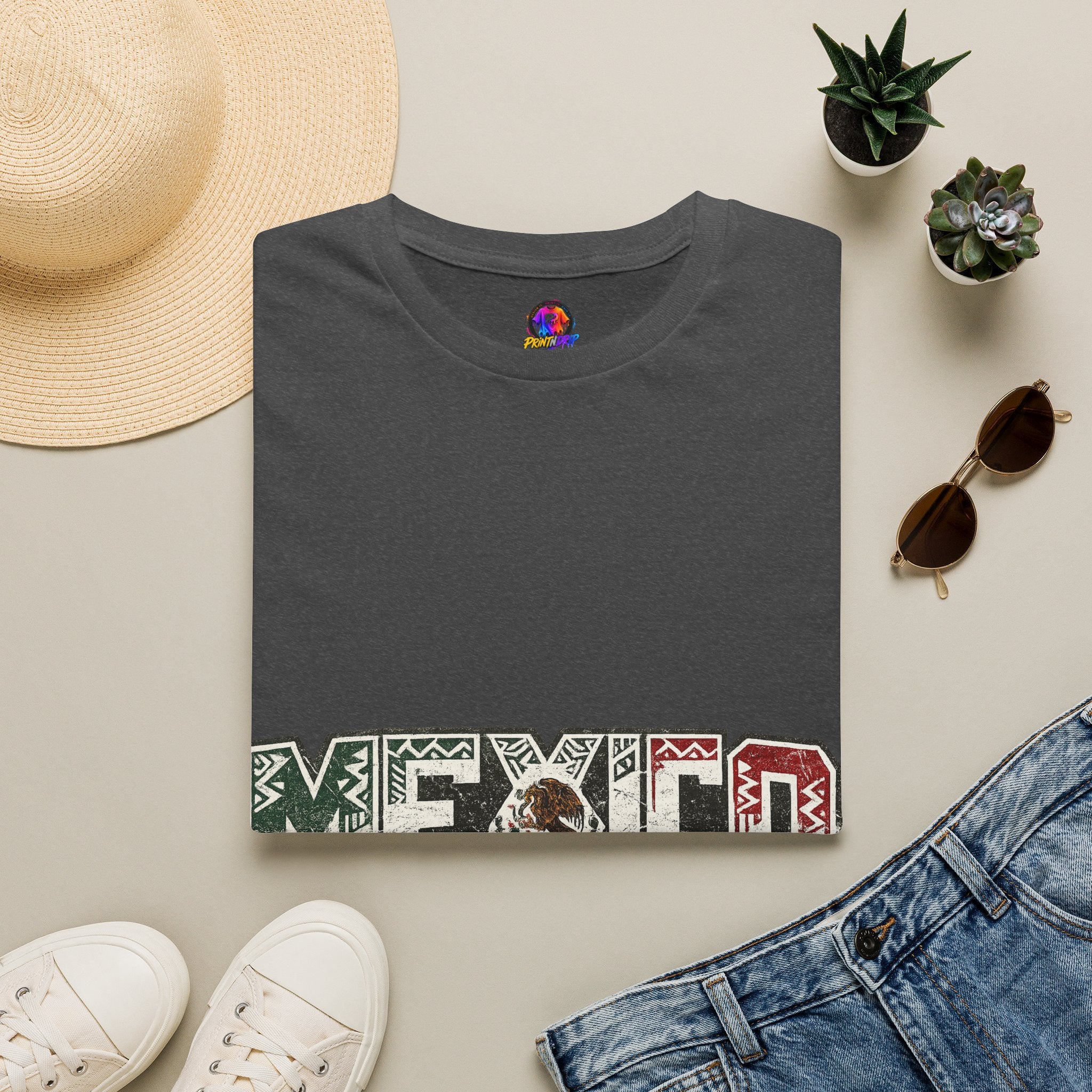 Mexico Pride Graphic T-Shirt — Retro Mexican Flag Design