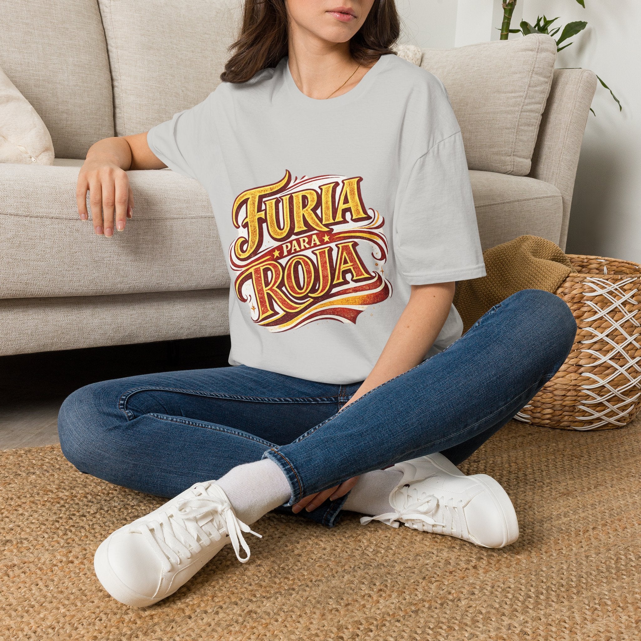 Spain Furia Para Roja Graphic T-Shirt — Bold Spanish Script Tee for Fans & Celebrations