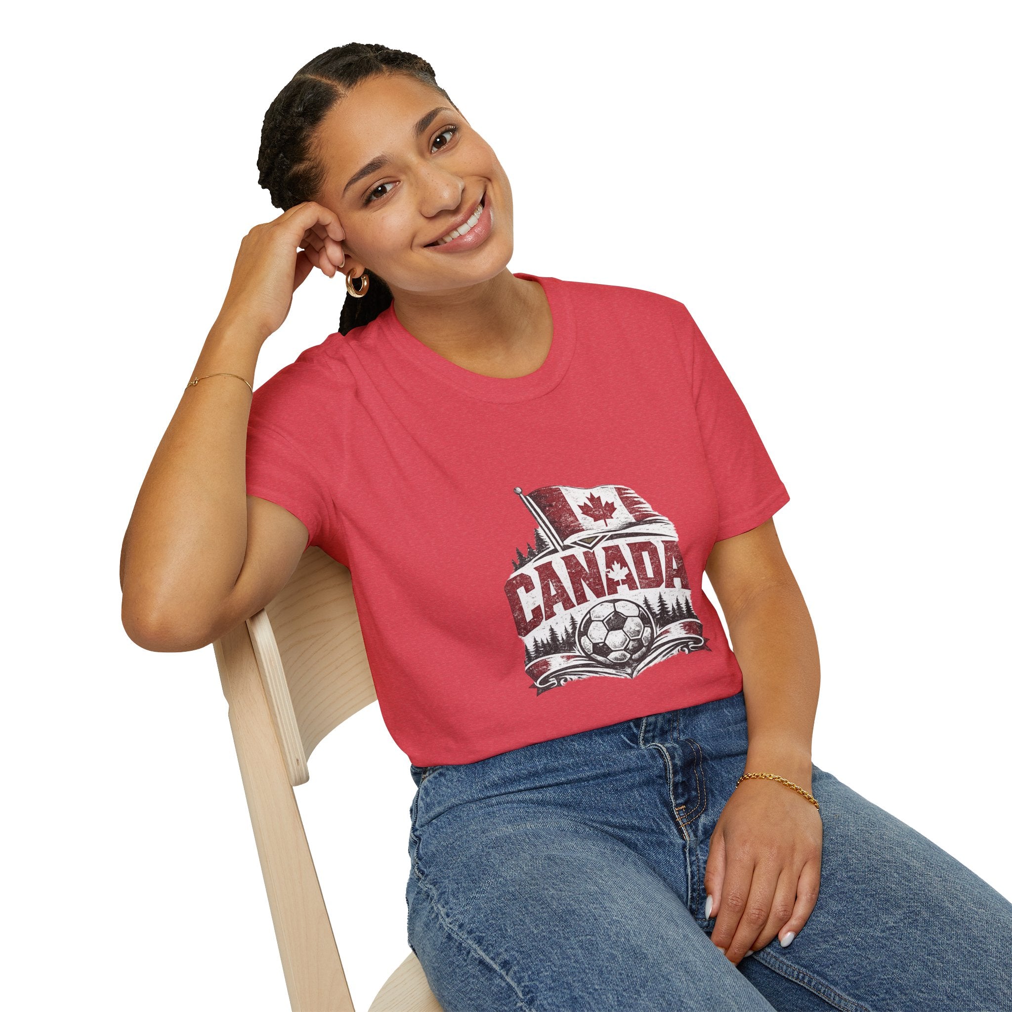 Canada Soccer T-Shirt – Vintage Maple Leaf Flag & Crest