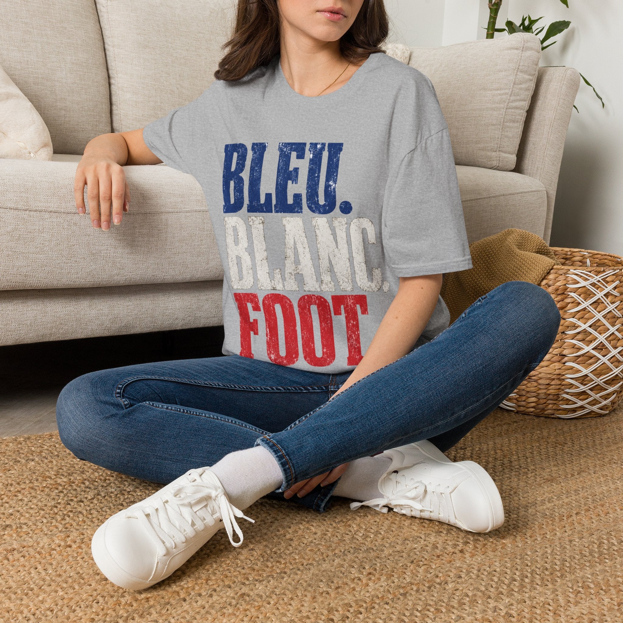 France T-Shirt — Bleu Blanc Foot Vintage French Flag Soccer Graphic Tee