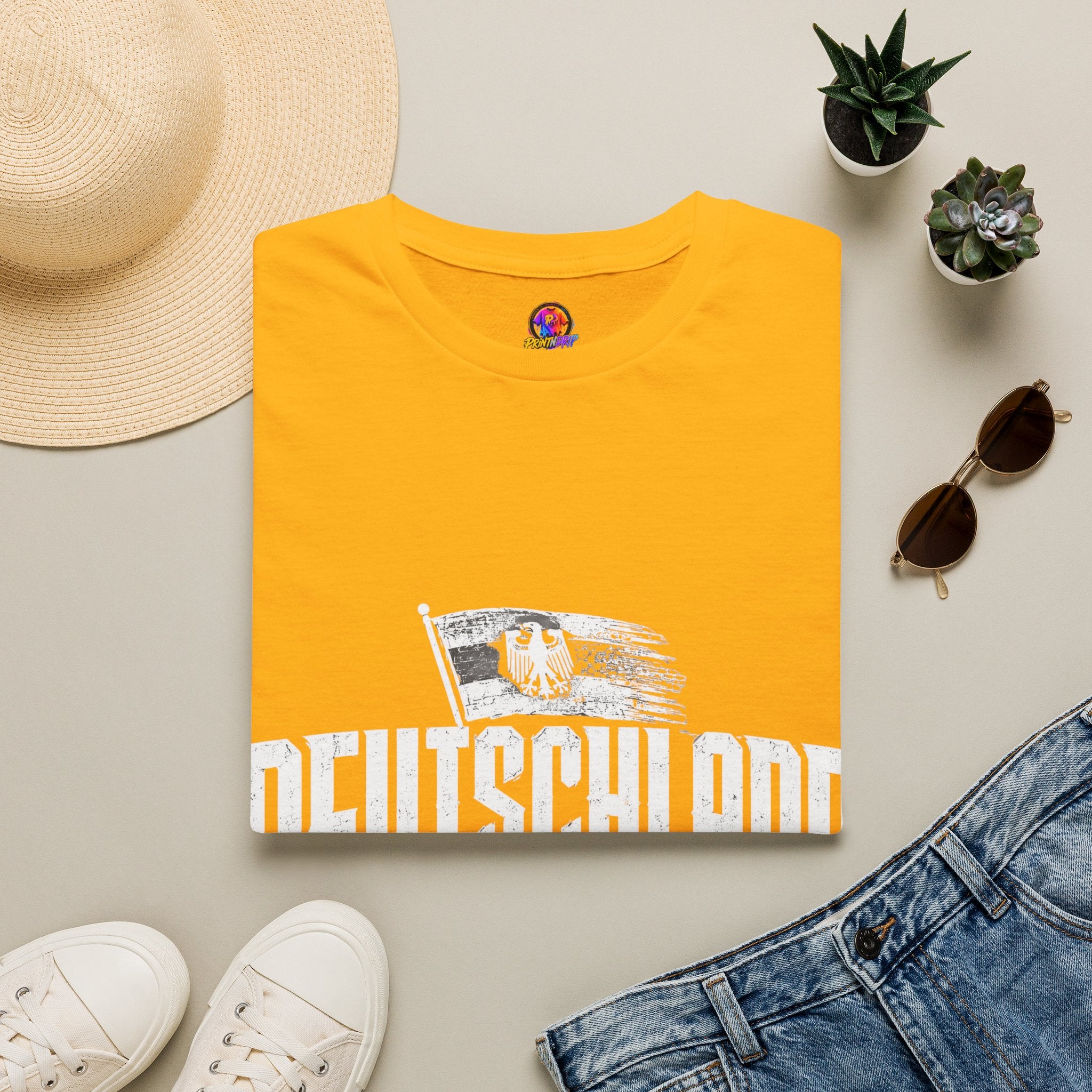Germany Deutschland T-Shirt — Vintage German Crest Soccer Fan Tee